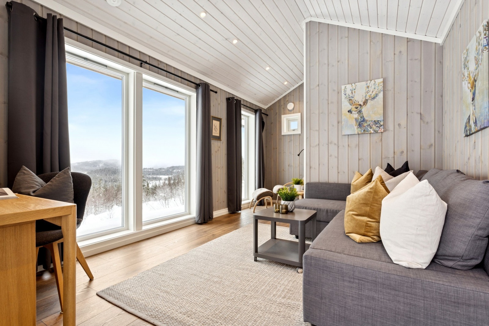 Annekset er perfekt for gjester eller ungdommer. Varmekabler for ekstra komfor. Galleribilde