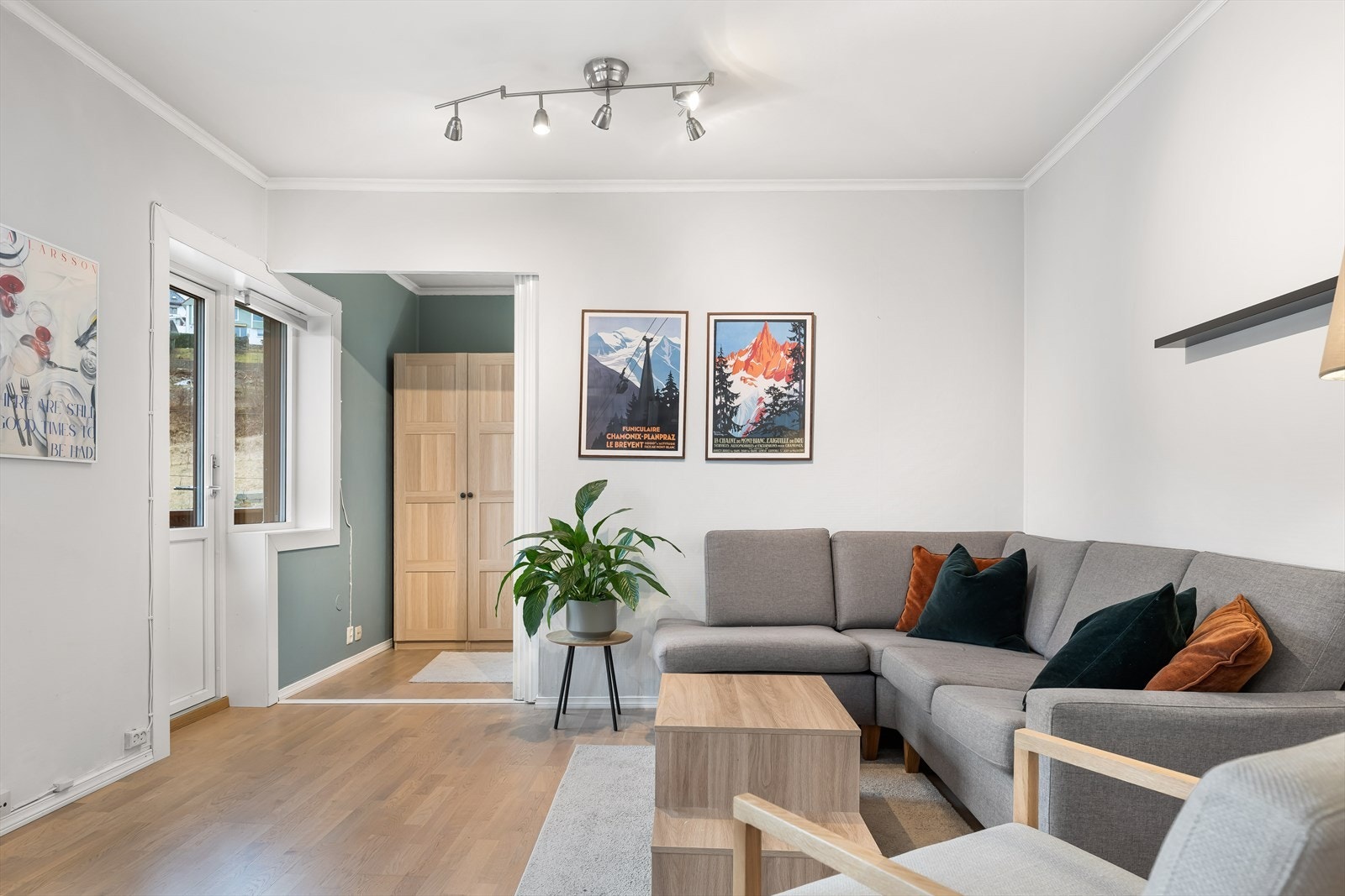 Herfra har du utgang til egen balkong. Galleribilde