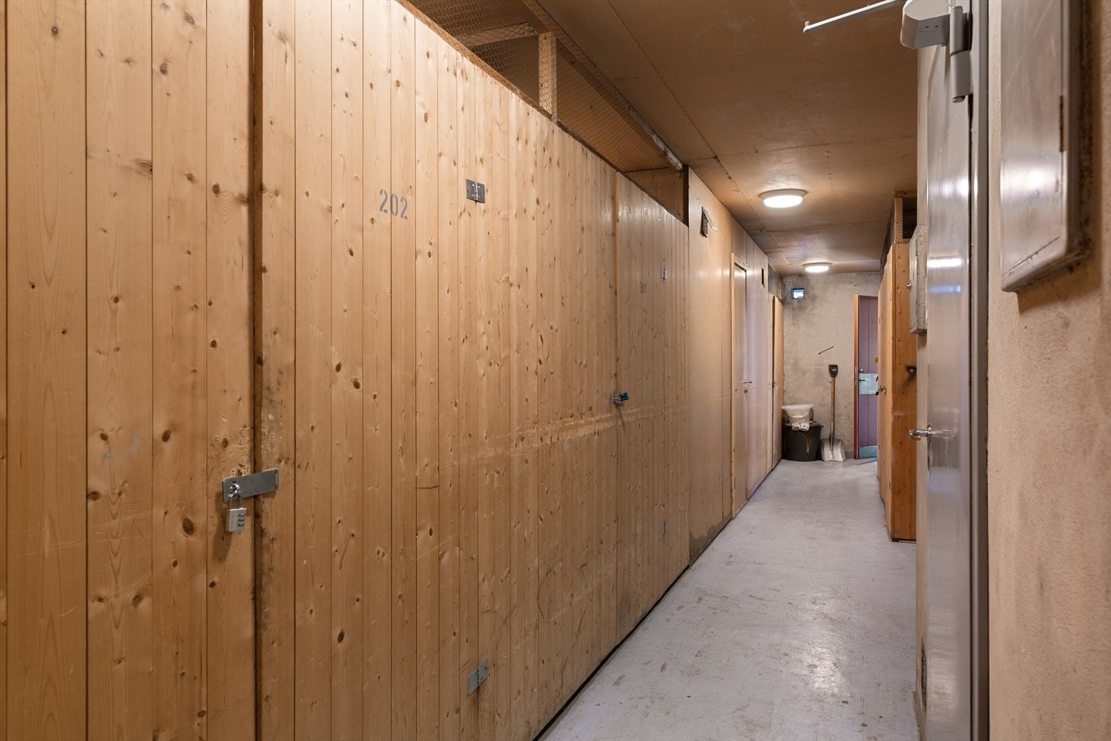 - Leiligheten disponerer to eksterne boder på totalt 4,7 m² - Galleribilde