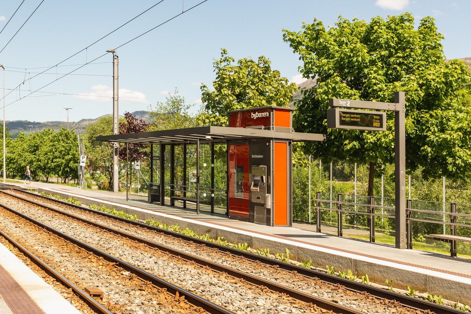 Man har også bybanestoppet i Slettebakken med hyppige avganger. Galleribilde
