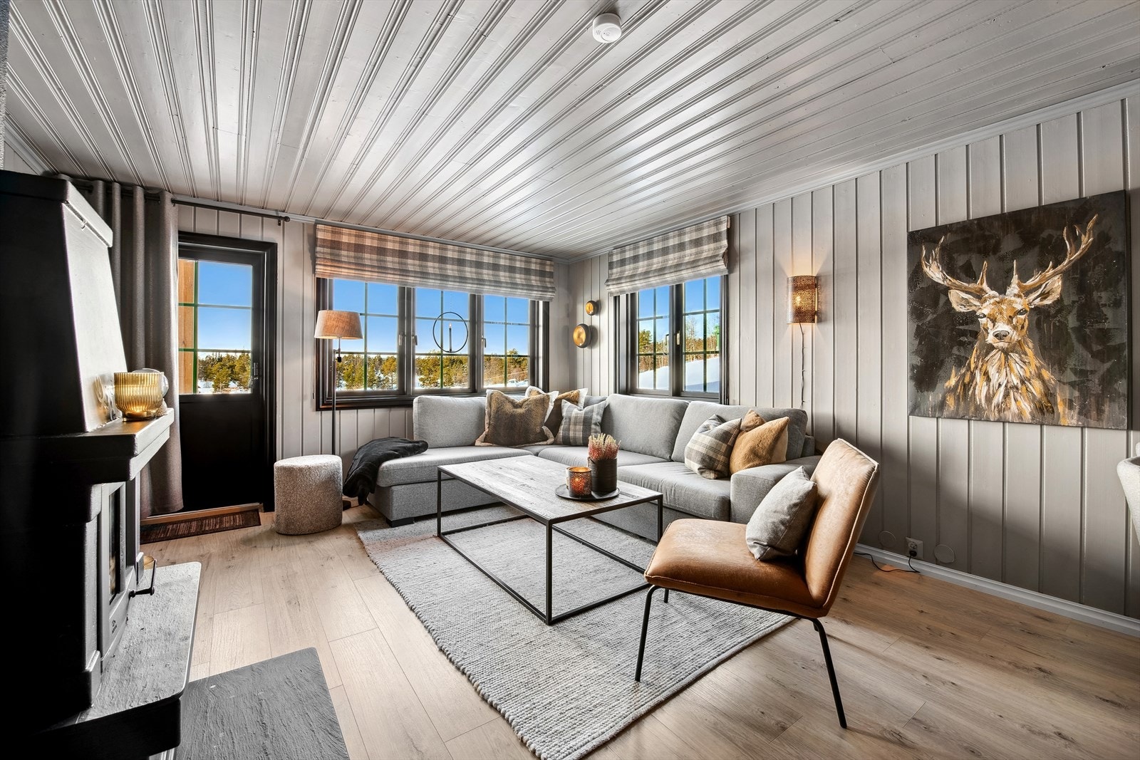 Lekker leilighet i 1. etasje med fantastisk panoramautsikt og flotte solforhold. Galleribilde