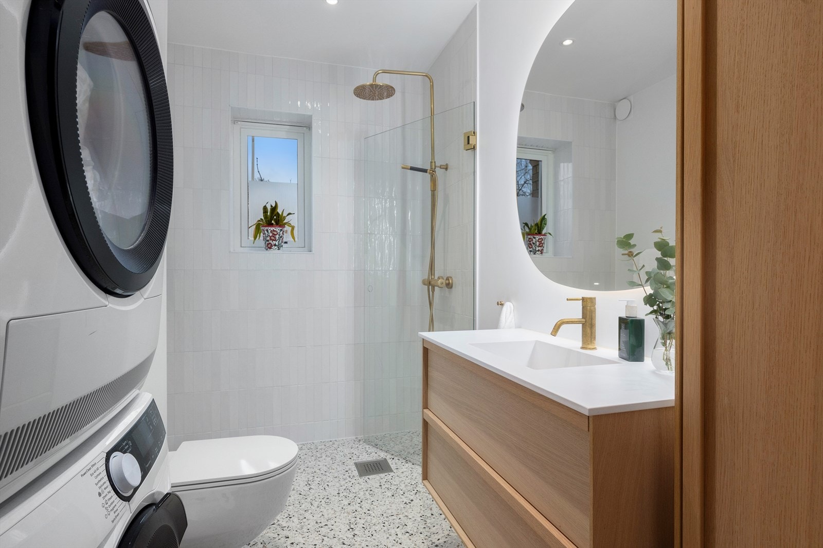 Lekkert baderom pusset opp i 2024 Galleribilde