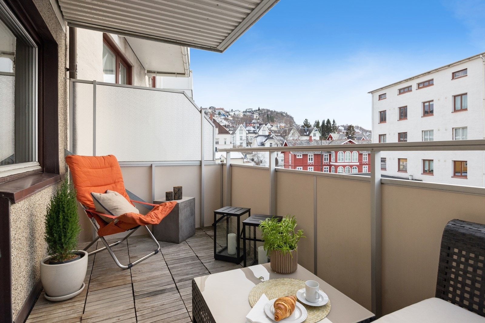 Balkongen på 7 m² er sørvestvendt. Galleribilde