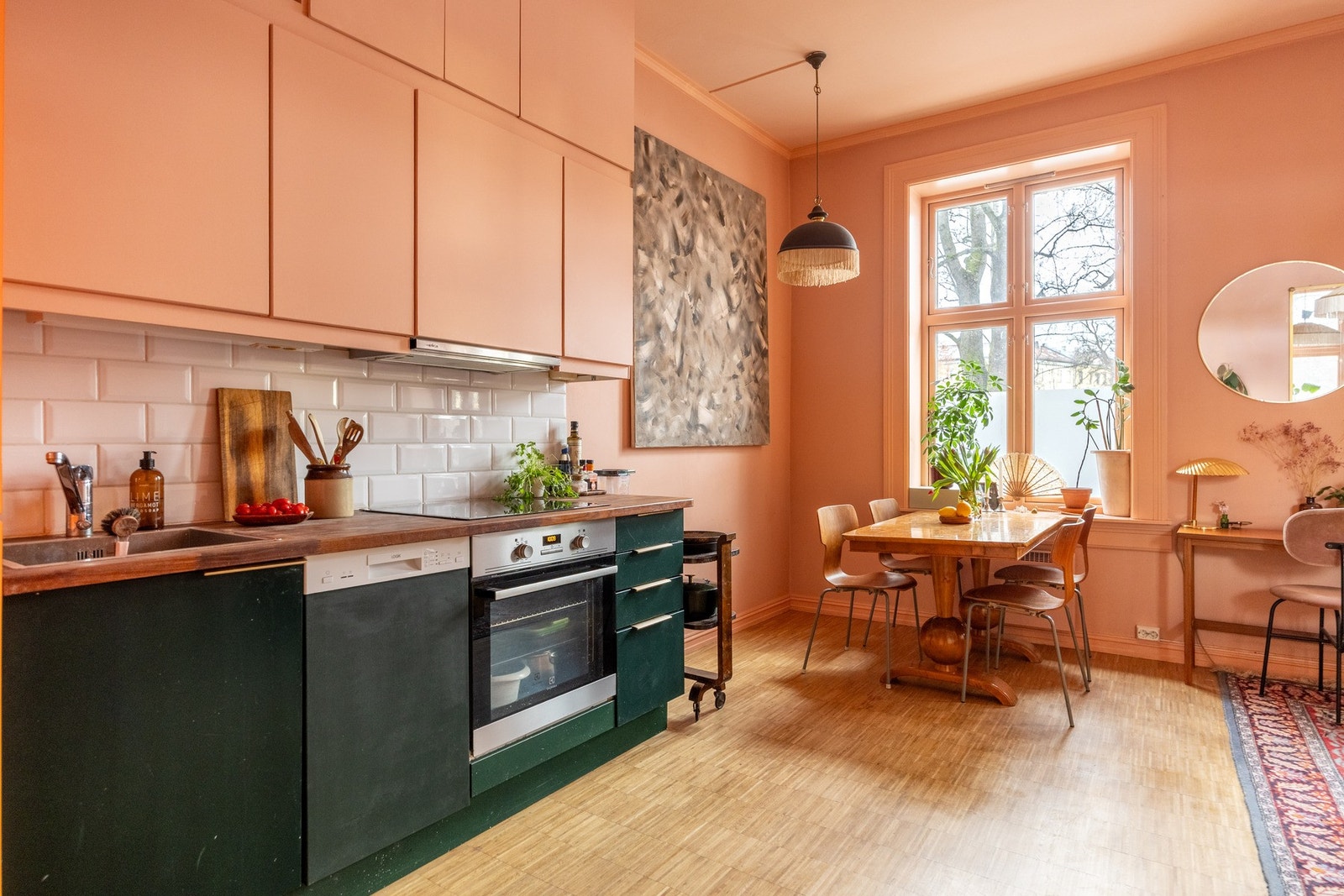 Moderne HTH kjøkkeninnredning. Galleribilde