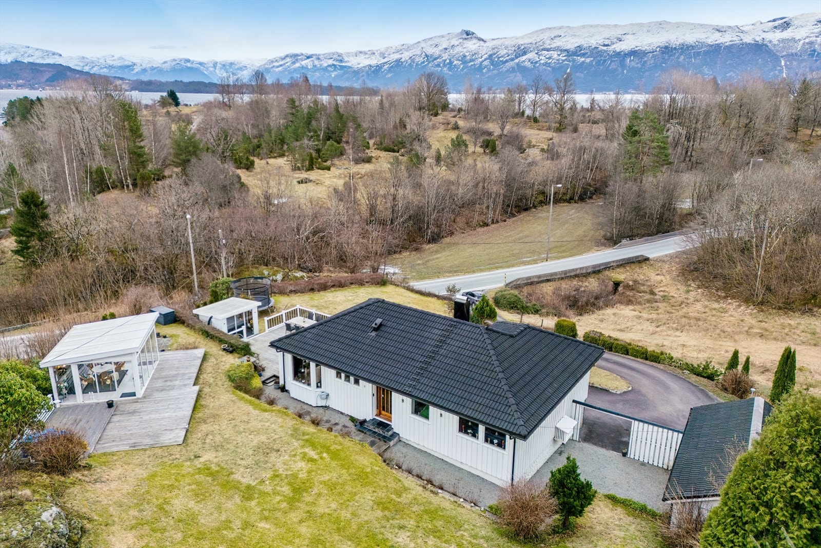 Meget romslig eiendom Galleribilde