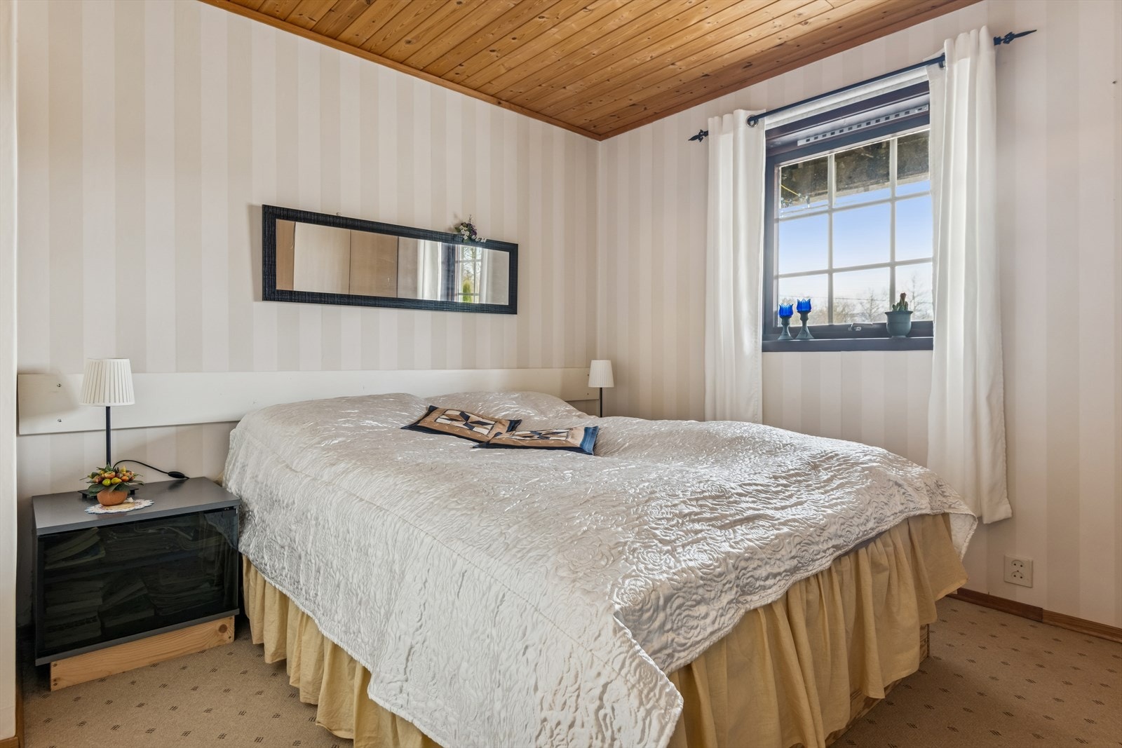 Soverom i u.etasje. (Ikke byggemeldt som soverom) Galleribilde