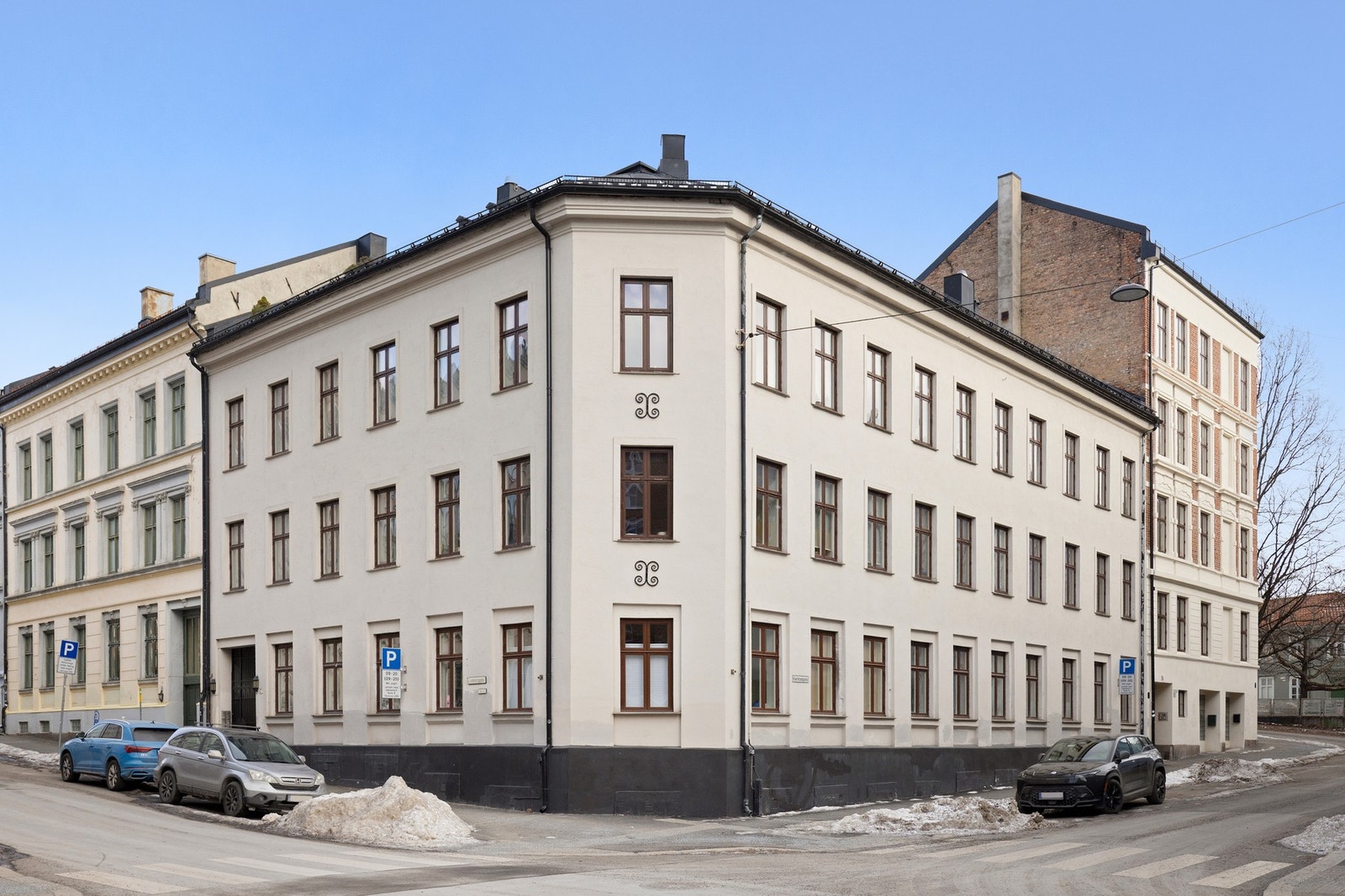 Gøteborggata er en rolig og attraktiv gate på Rodeløkka/Grünerløkka med gangavstand til alt av byens fasiliteter, flere store park- og grøntanlegg, samt et godt kollektivtilbud. Galleribilde