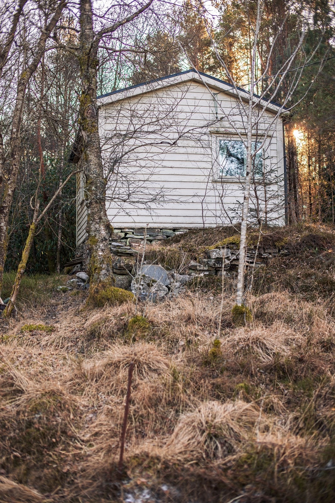 Grunnmur av natursteinsmur. Galleribilde