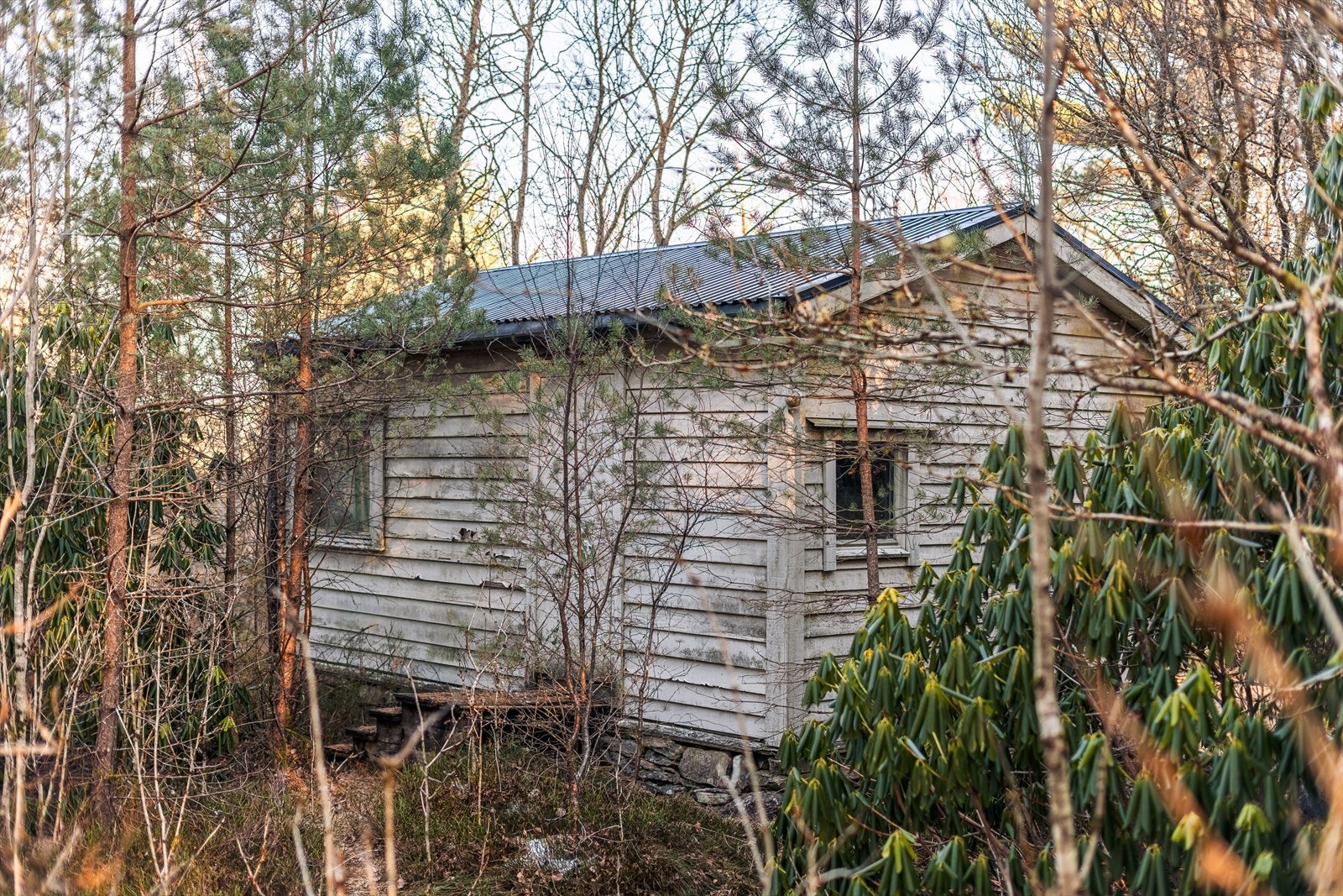 Fra eiendommen er det utsikt over nærområdet, og området er
hovedsakelig bebygd med eneboliger og noe fritidsbebyggelse Galleribilde