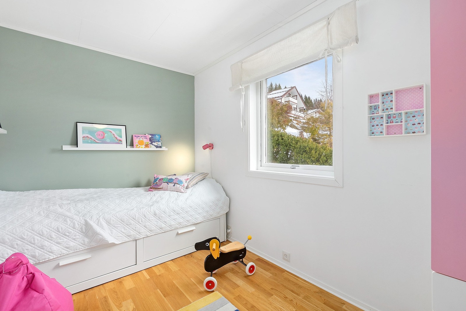 Boligen har 2 soverom i 1. etasje. Galleribilde