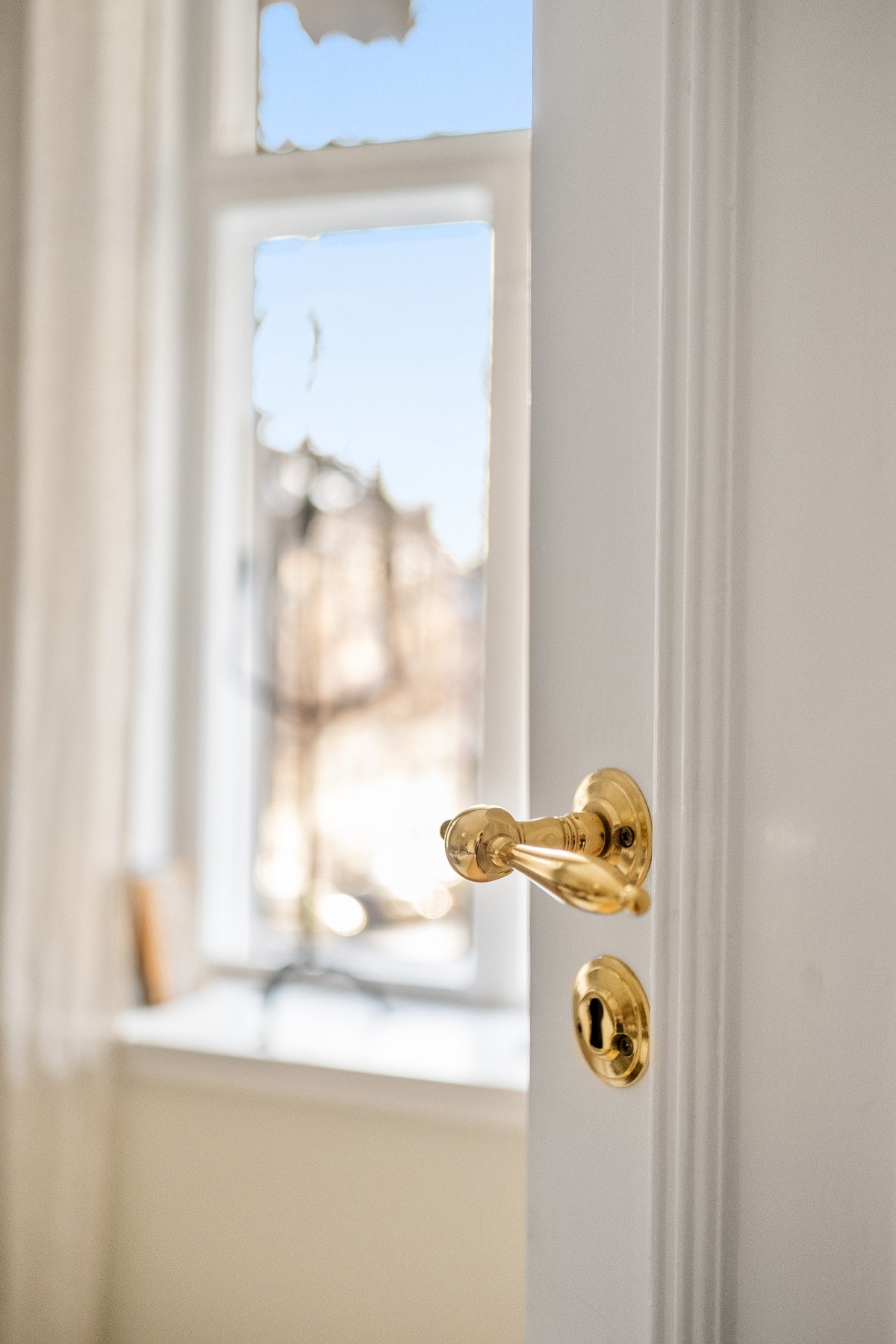 Det er heltre dører i boligen. Galleribilde