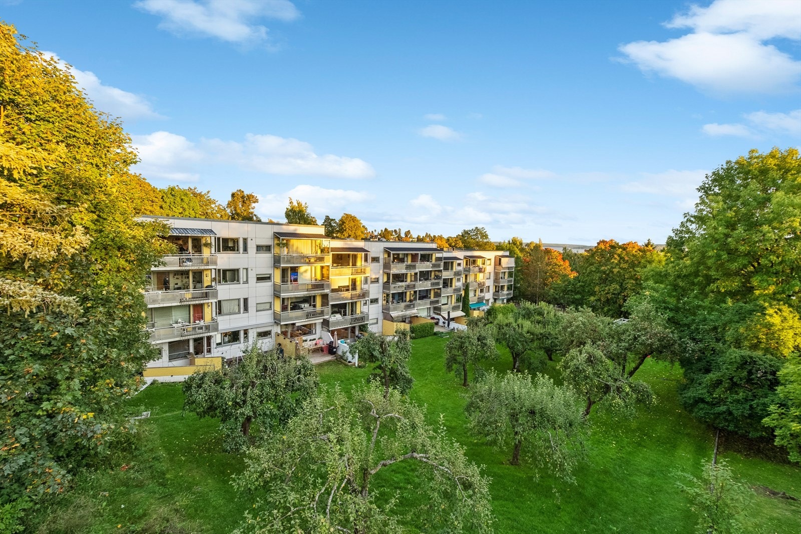 Fasade. Leiligheten ligger i toppetasjen. Galleribilde