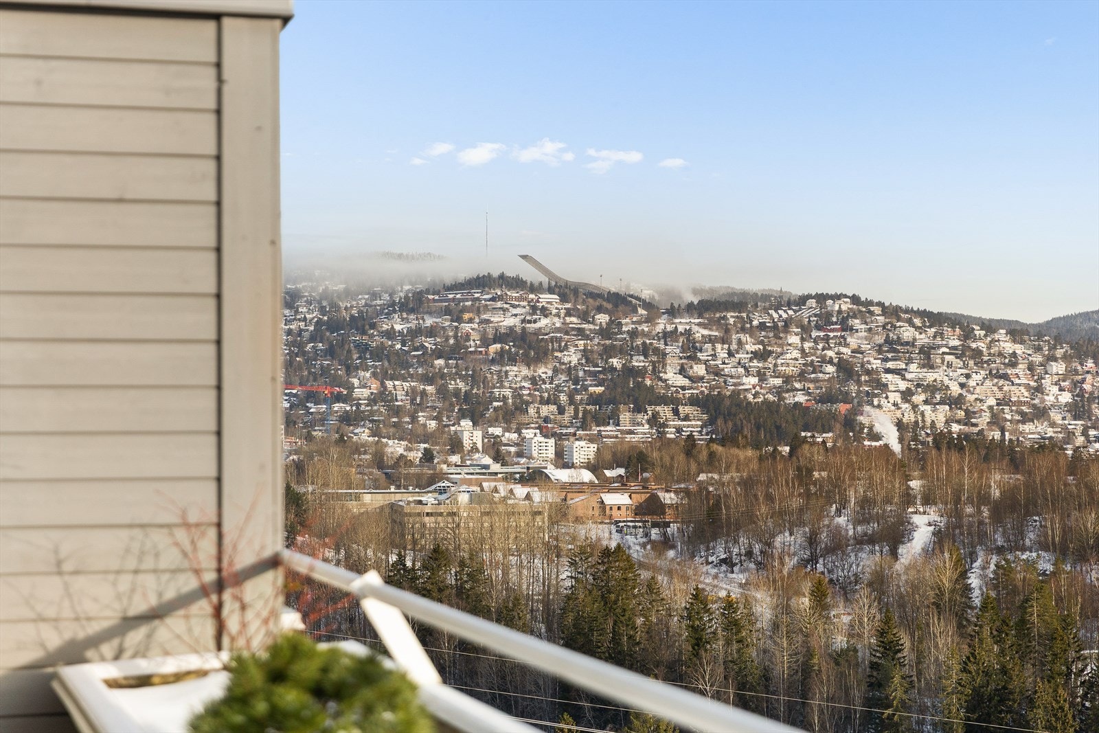 Utsikt mot Holmenkollen Galleribilde