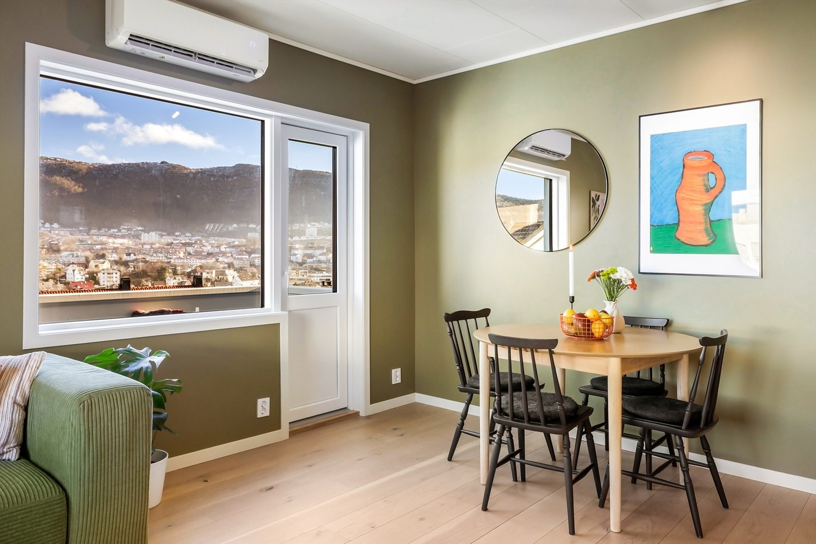 Her er det 3-lags trevinduer med isolerglass fra 2025 Galleribilde