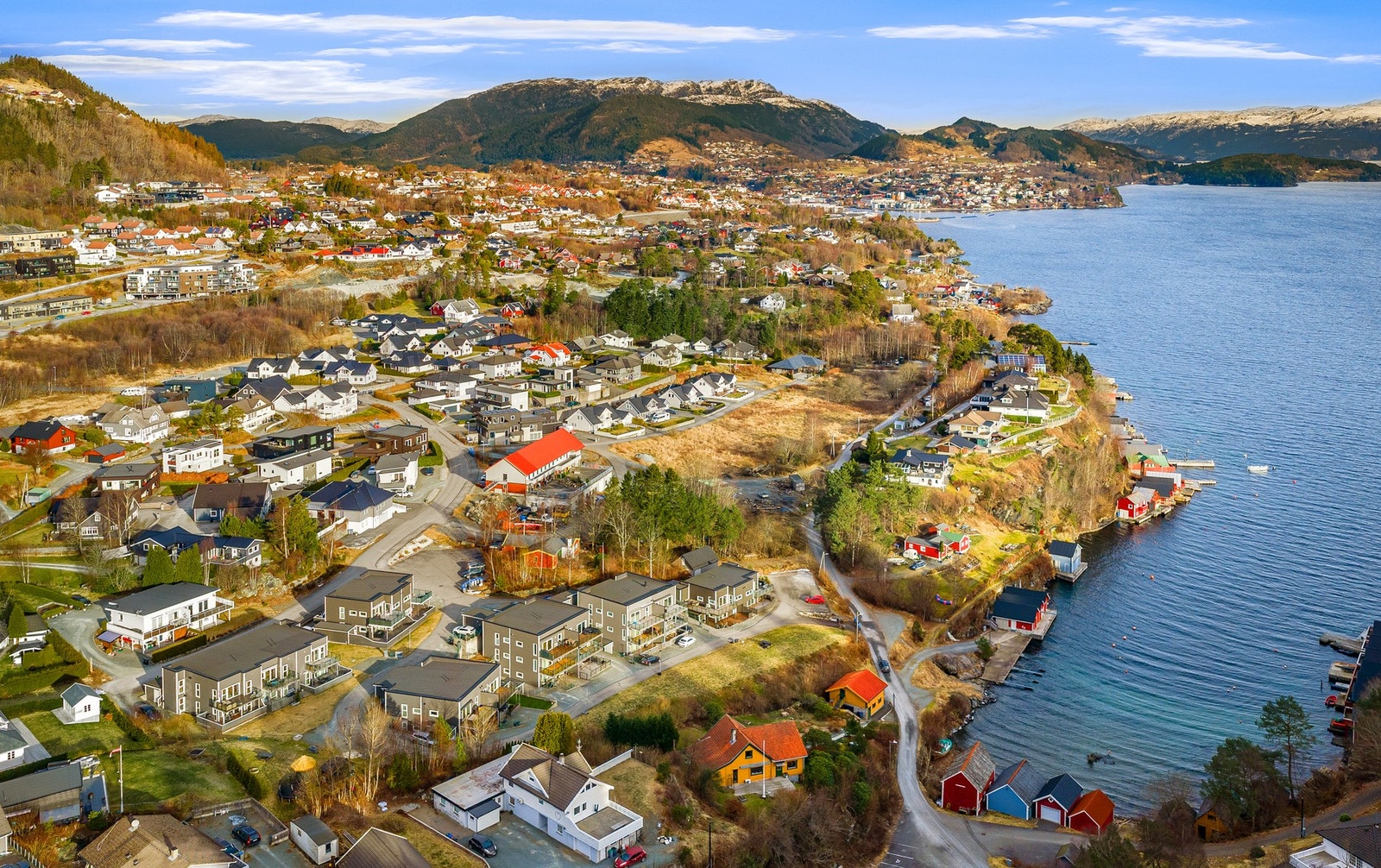 Det er kort avstand til E39, som gjør at kjøretiden til Lagunen ligger på under 20 minutter Galleribilde