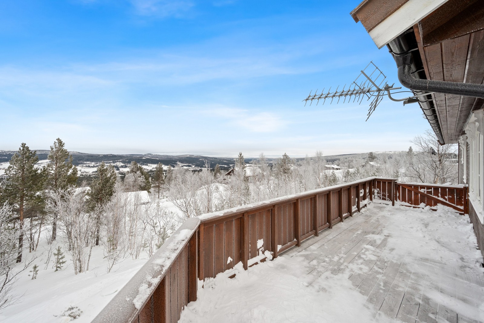 Terrasse på ca. 51m² med fantastiske utsiktsforhold. Galleribilde