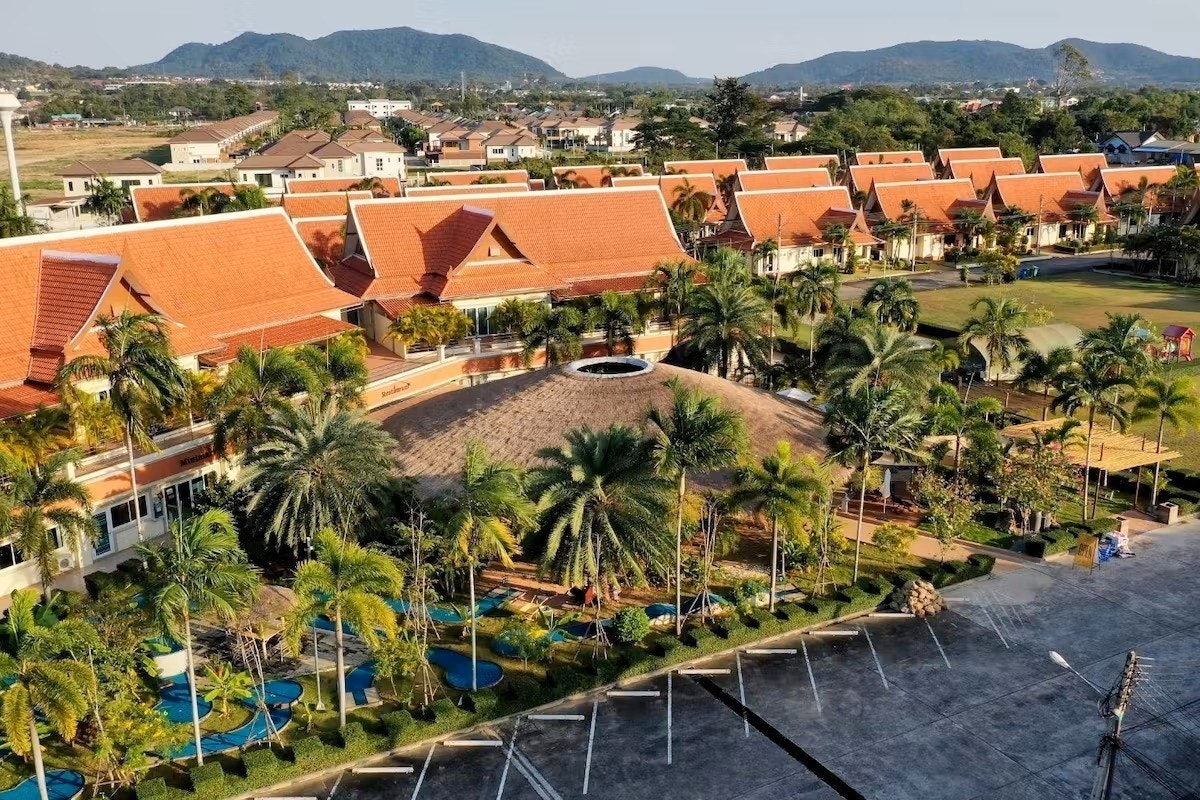 Service bygget med alle faciliteter Galleribilde