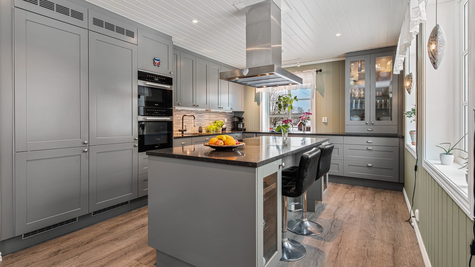 Flott kvalitetskjøkken fra den norske produsenten Huseby Galleribilde