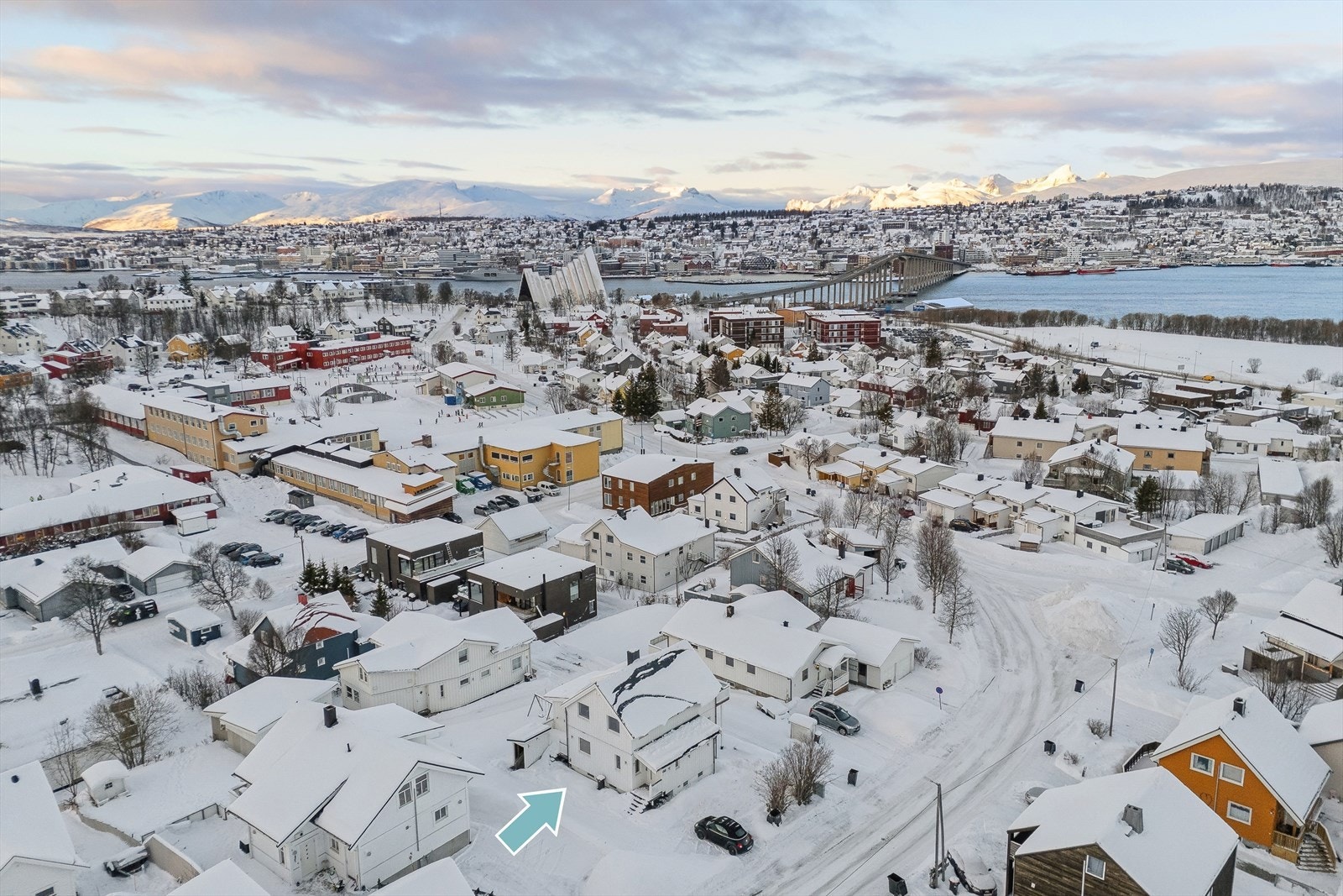 Her bor man med "alle" fasiliteter like utenfor døren. Galleribilde