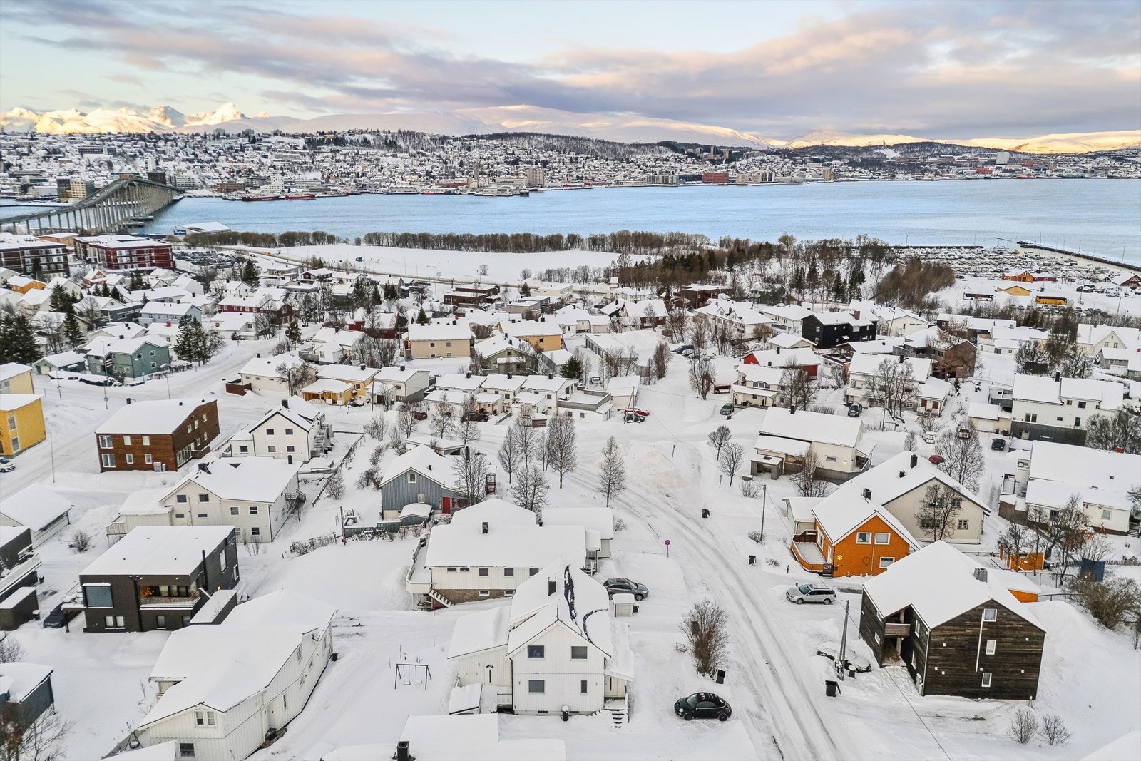 Det er kort vei til sjø og maritime omgivelser. Galleribilde