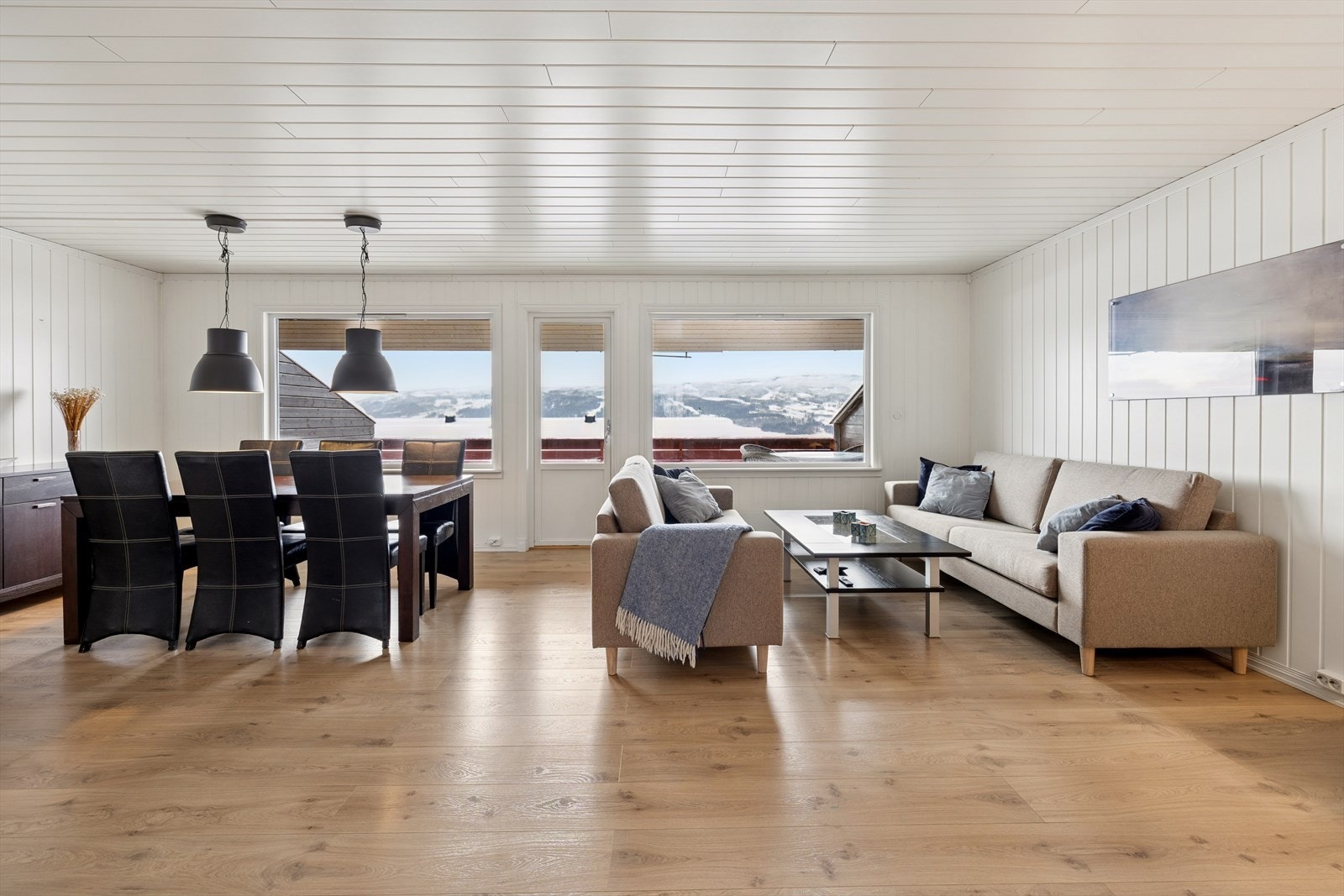 Lysmalte vegger gir en god romfølelse. Galleribilde