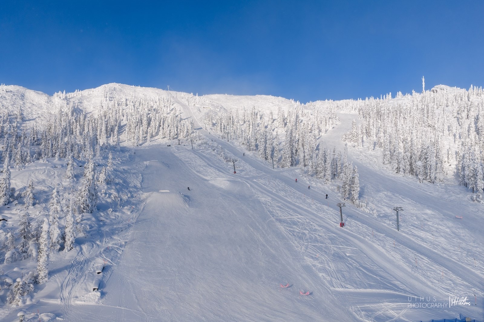 Høgavarde Fjellpark alpinanlegg ligger en kort spasertur unna Galleribilde