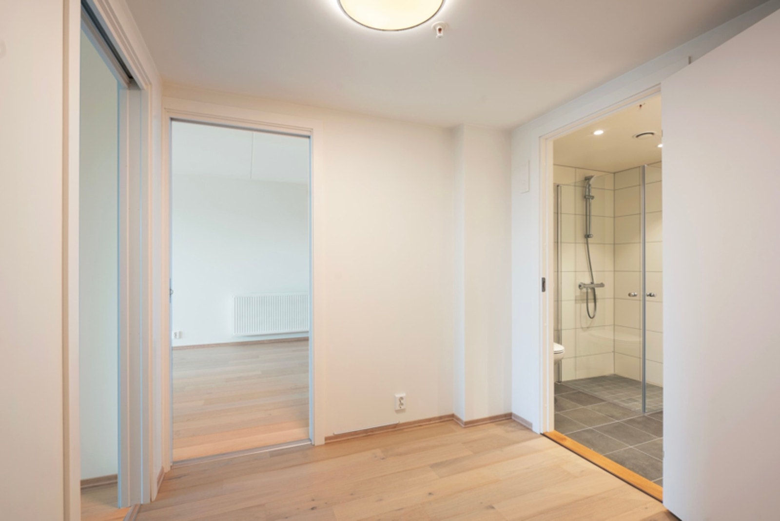 Stor og lys gang Galleribilde