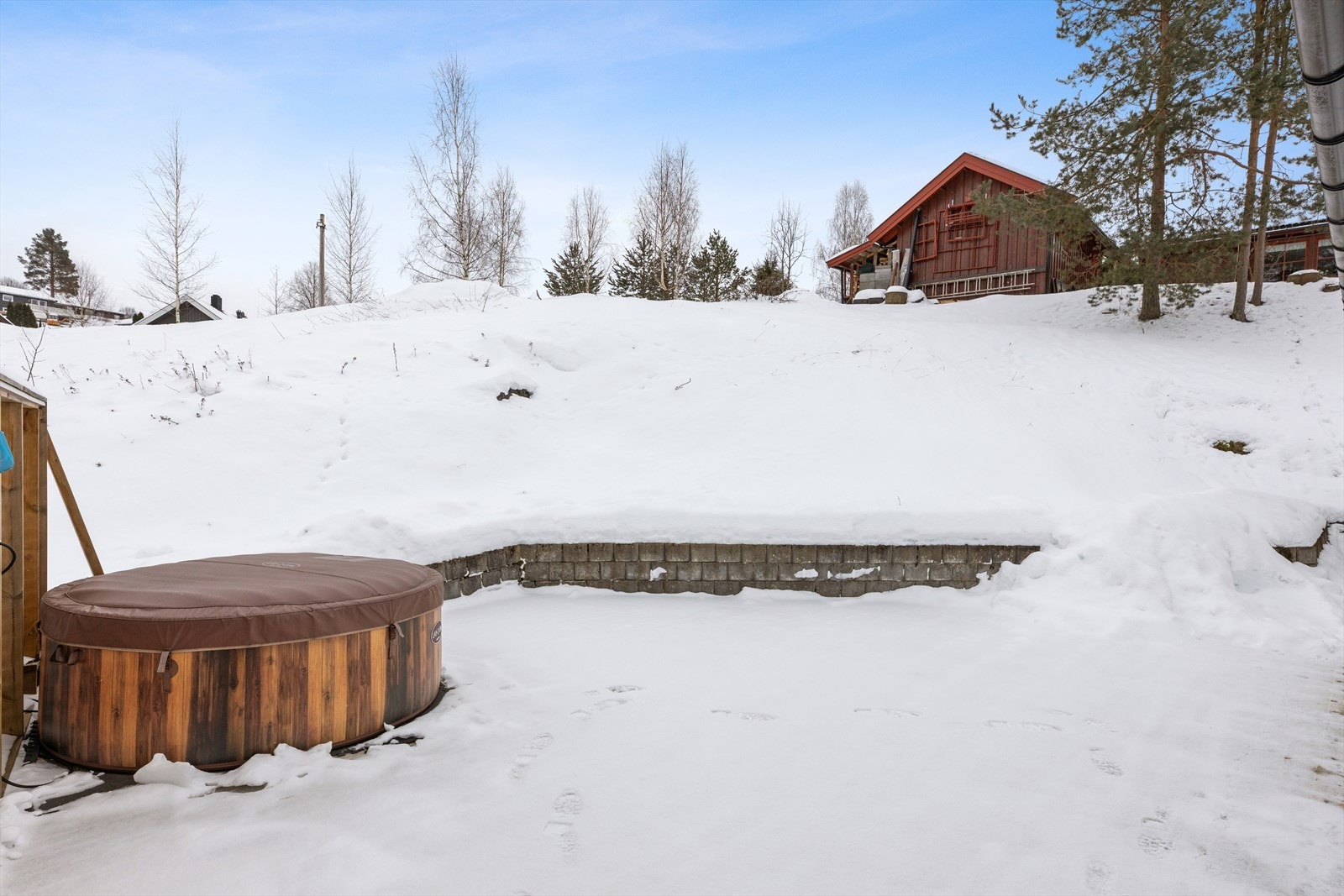 Oppvarmet badestamp følger med. Galleribilde