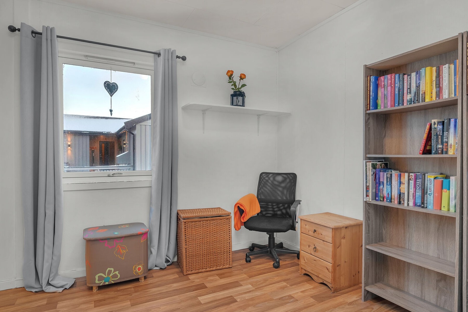 Soverom 2 er også av god størrelse. Galleribilde