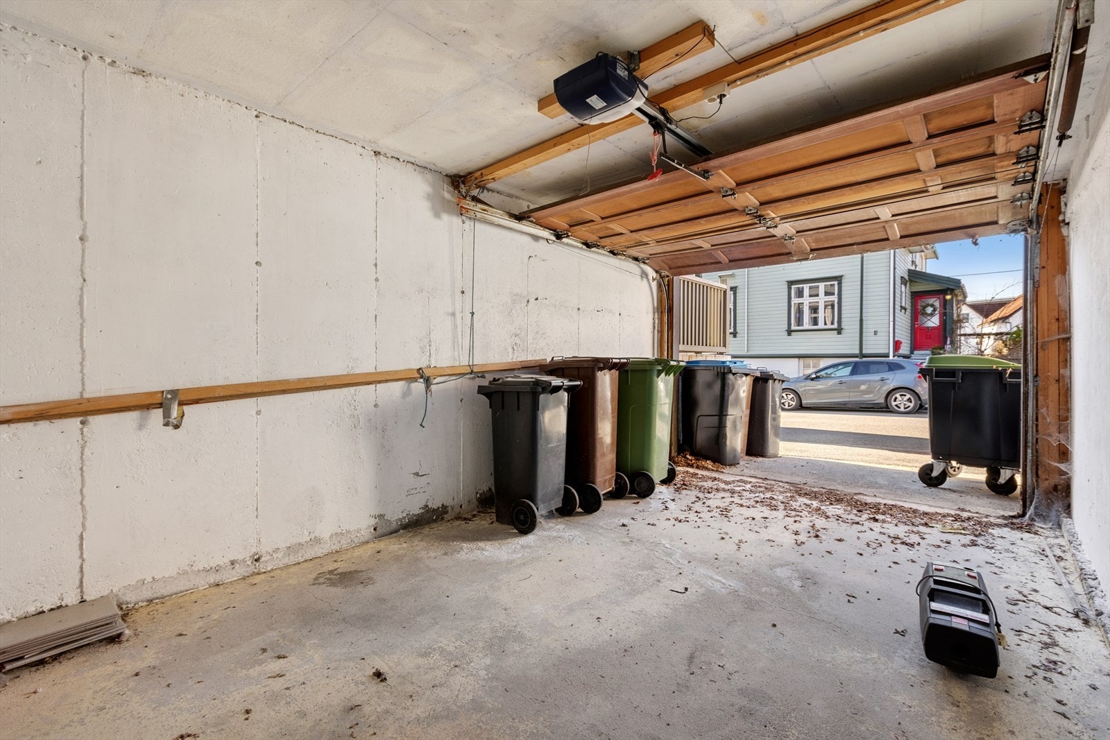 Garasje er unikt for boliger i området. Galleribilde