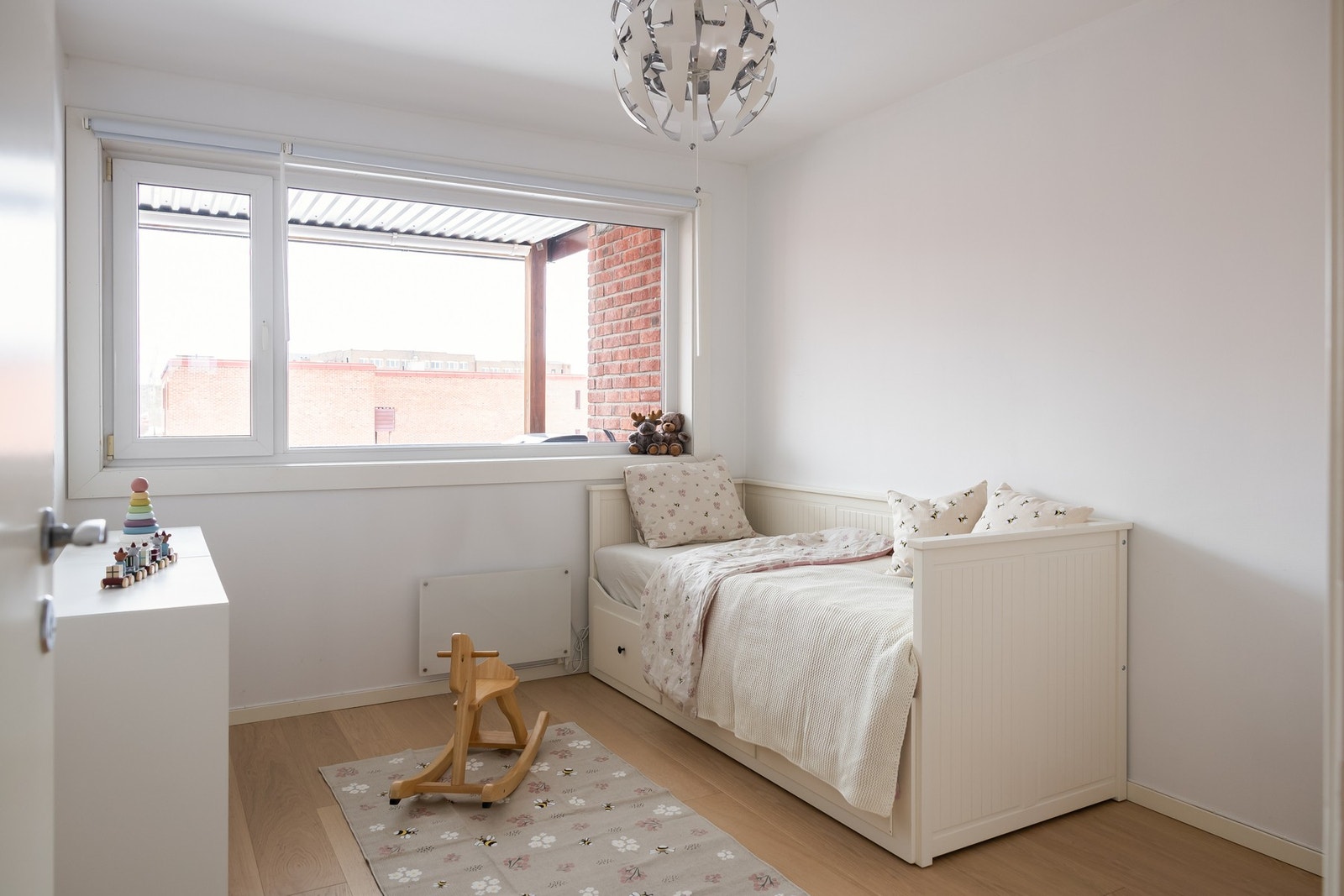 Soverom nummer 2 er på 10,3 kvm. Galleribilde