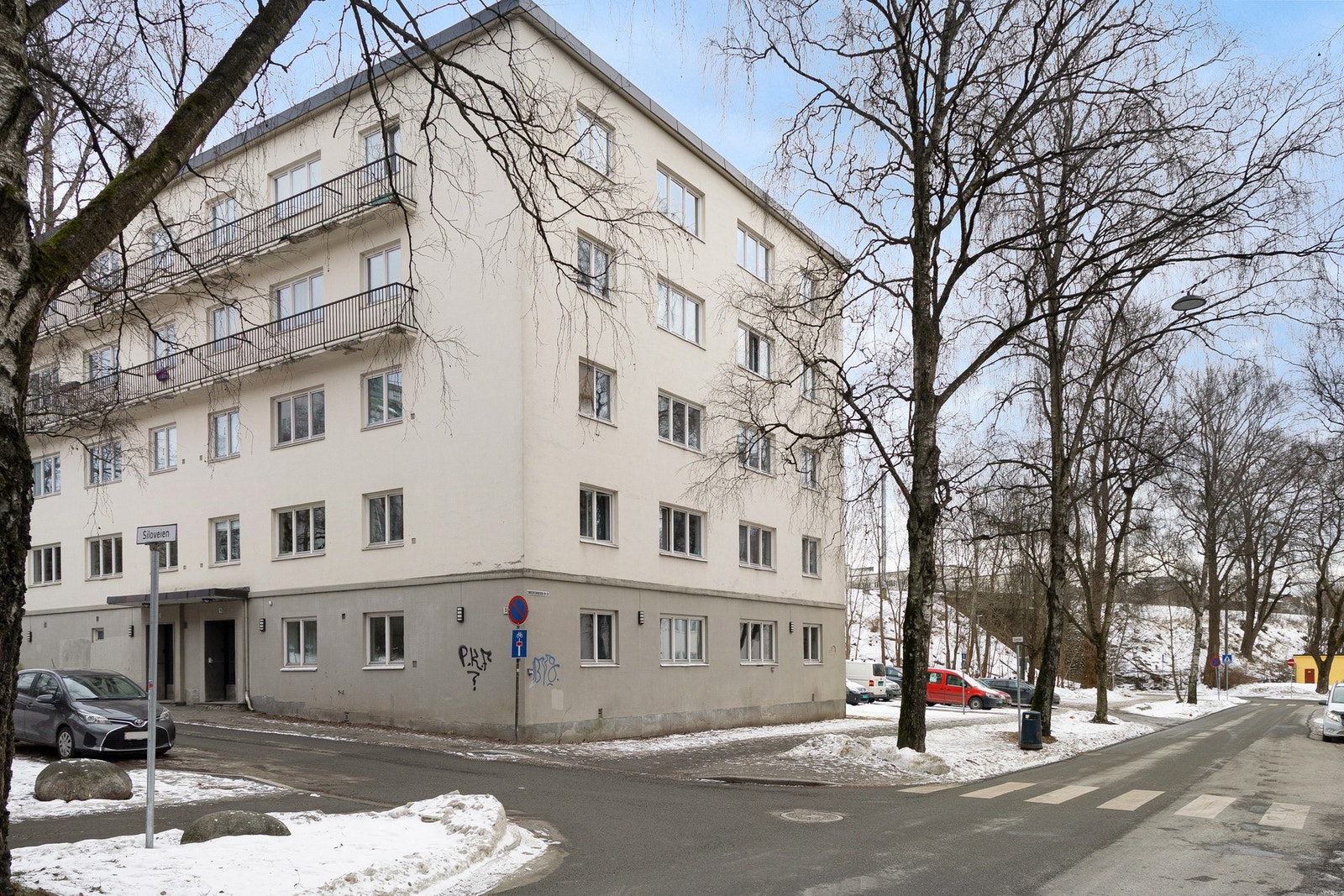 Sameiet planlegger et omfattende fasadeprosjekt. Les mer under "Sameiet" i salgsoppgaven, eller kontakt megler. Galleribilde