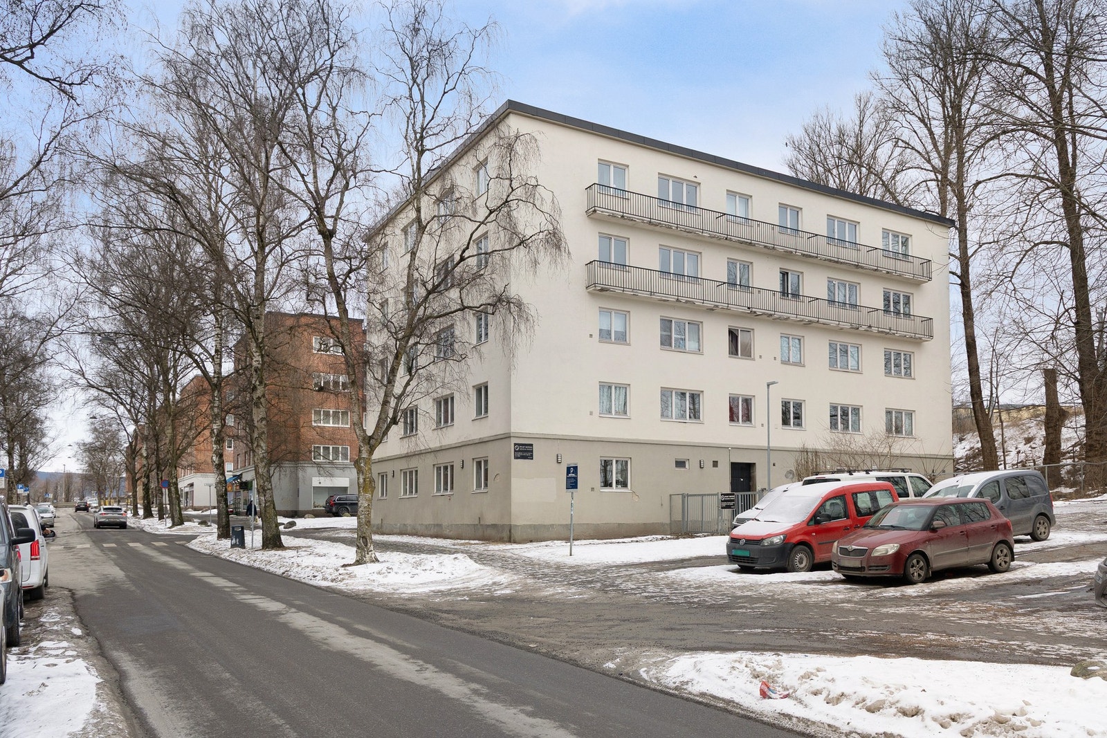 Her bor du i en sjarmerende lamellblokk fra 1938. Galleribilde