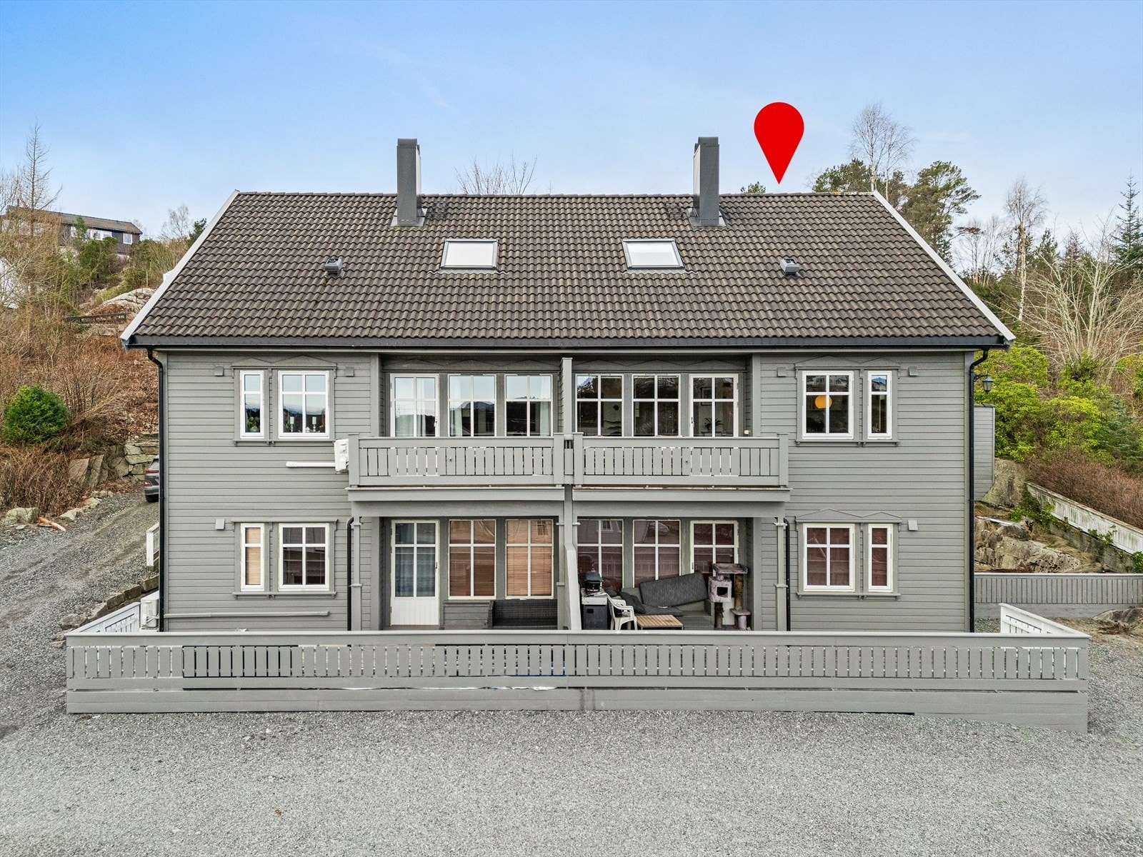 Leilighet over to plan med sentral beliggenhet på Rubbestadneset Galleribilde