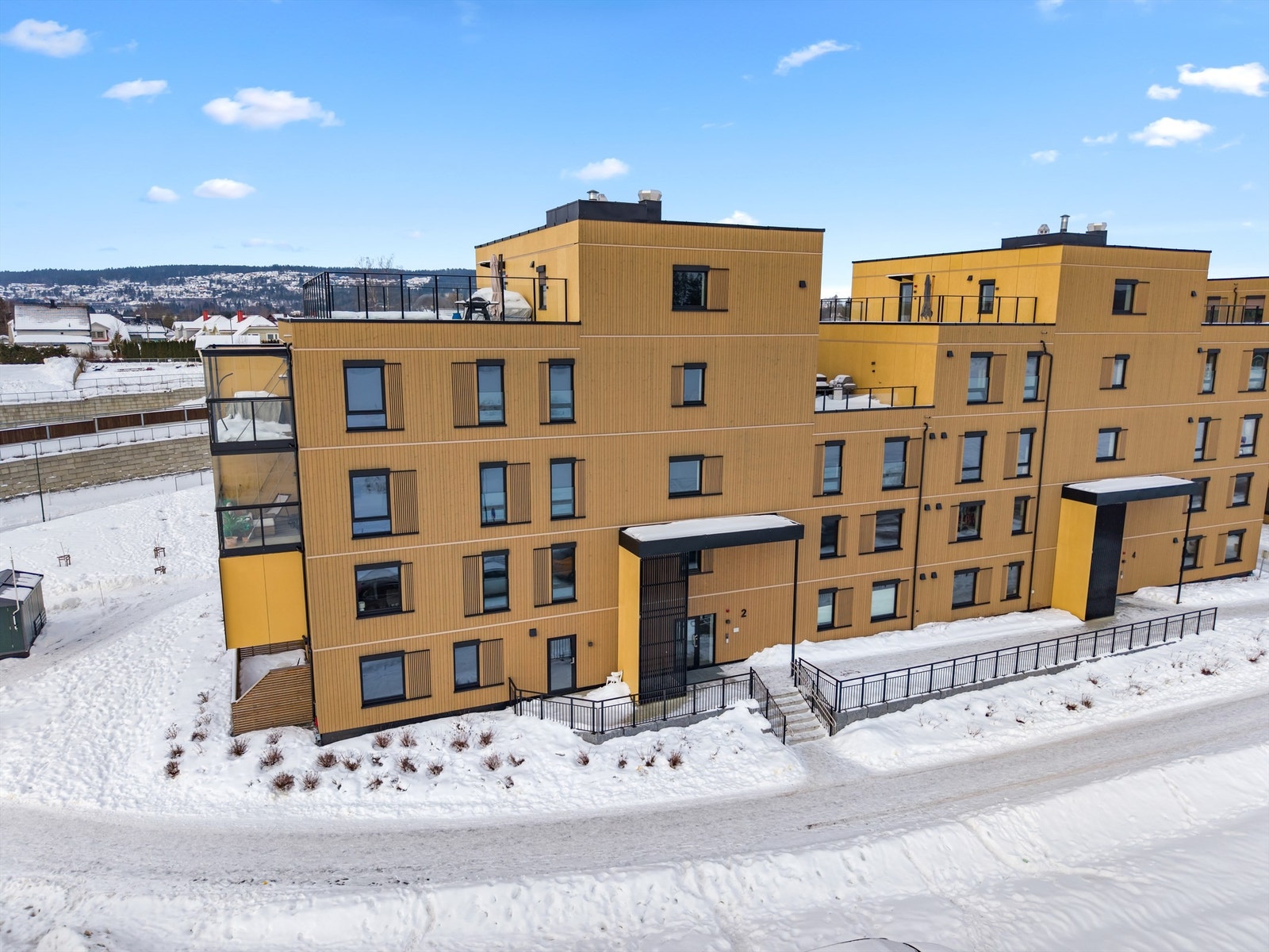 Hverdagslogistikken er enkel med kort vei til barnehager, skoler og offentlig kommunikasjon. Galleribilde