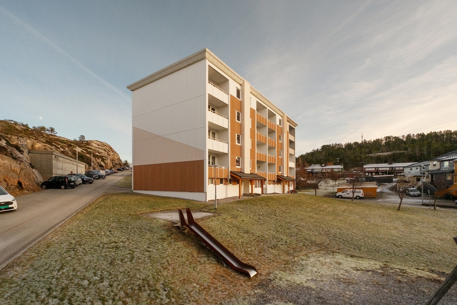 Aktiv Eiendomsmegling v/ Erik Ulseth ønsker velkommen til Margrethes Fryd 21A! Foto: André Tomas Ormset-Paredes Galleribilde