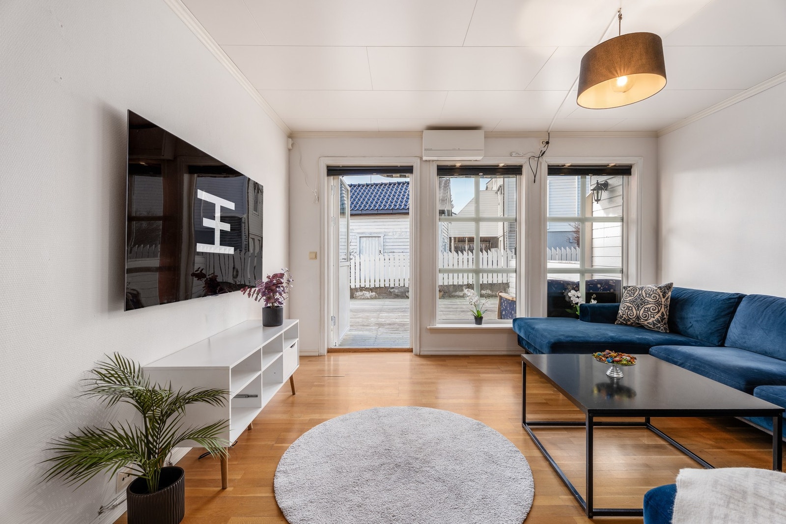 Dersom oppsatt visningstidspunkt ikke passer så ta kontakt for avklaring av mulighet for privatvisning. Galleribilde