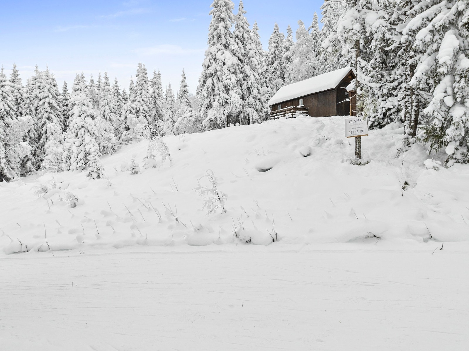 Her kan du gå rett ned fra hytta og skli rett inn i langrennsløypa som går rett forbi Galleribilde