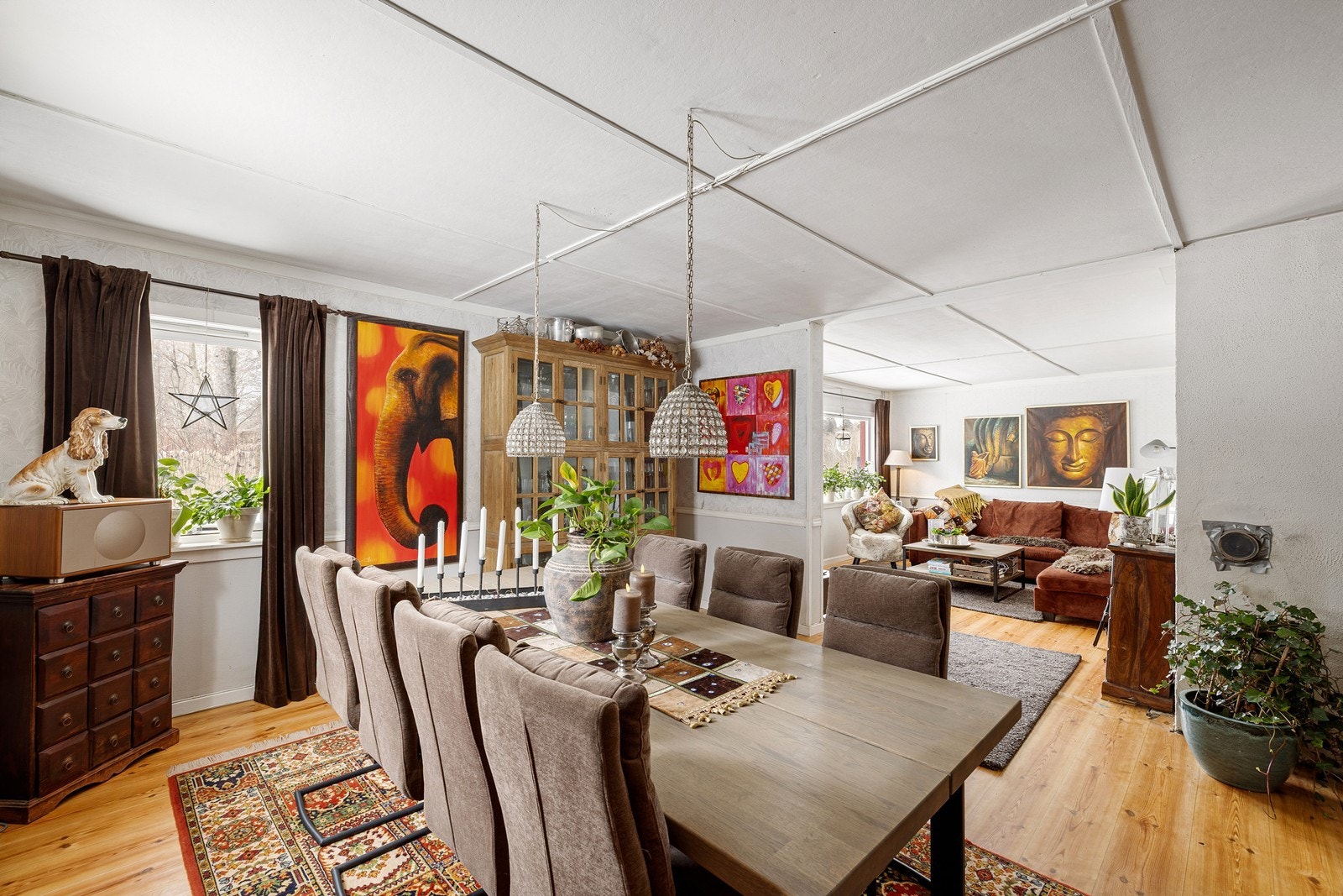 Staden 22: Galleribilde