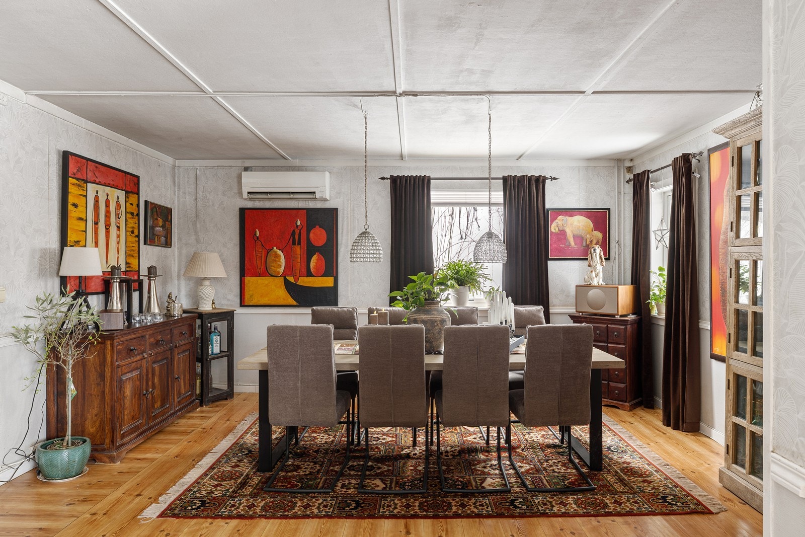 Staden 22: Galleribilde