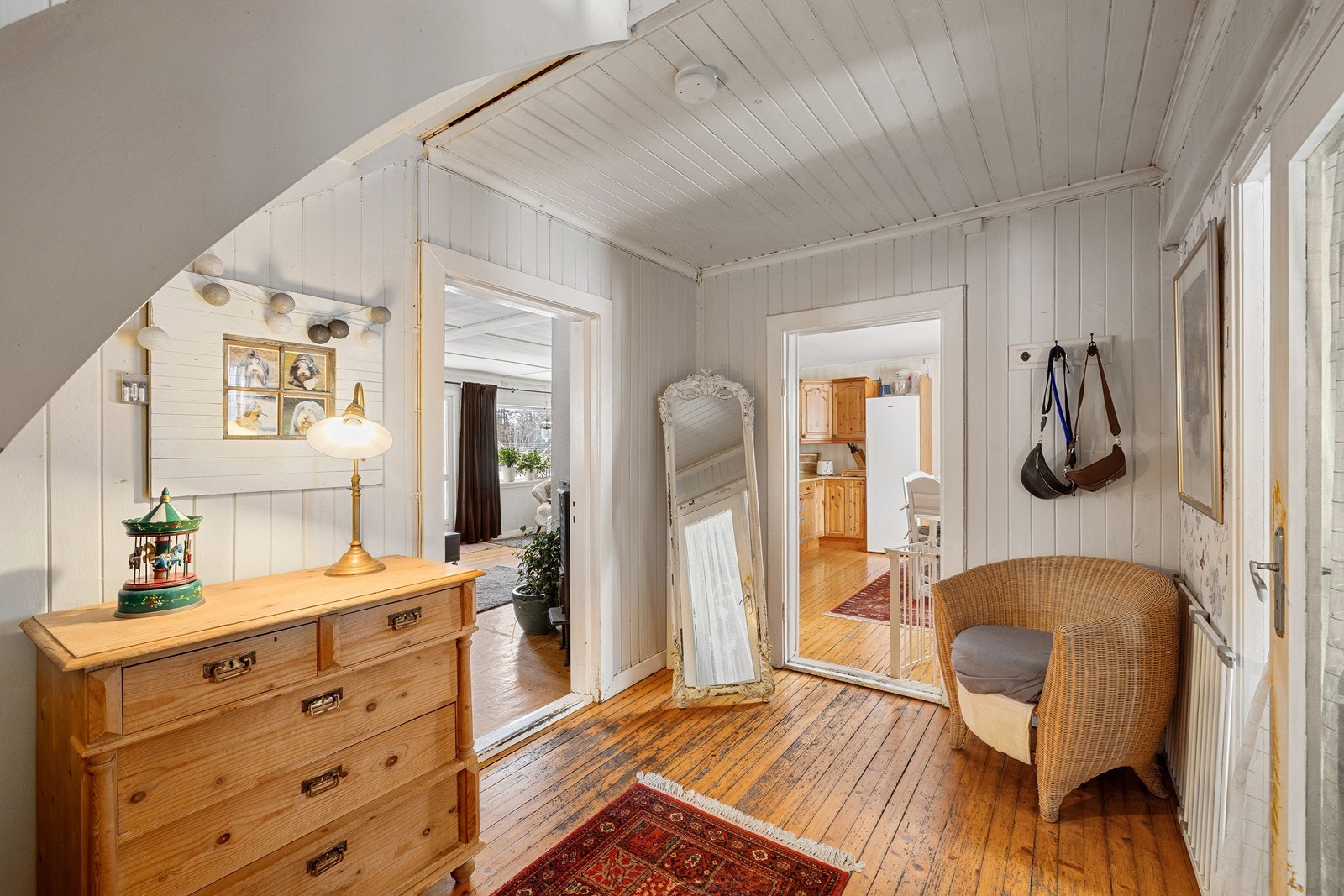 Staden 22: Gang. Galleribilde