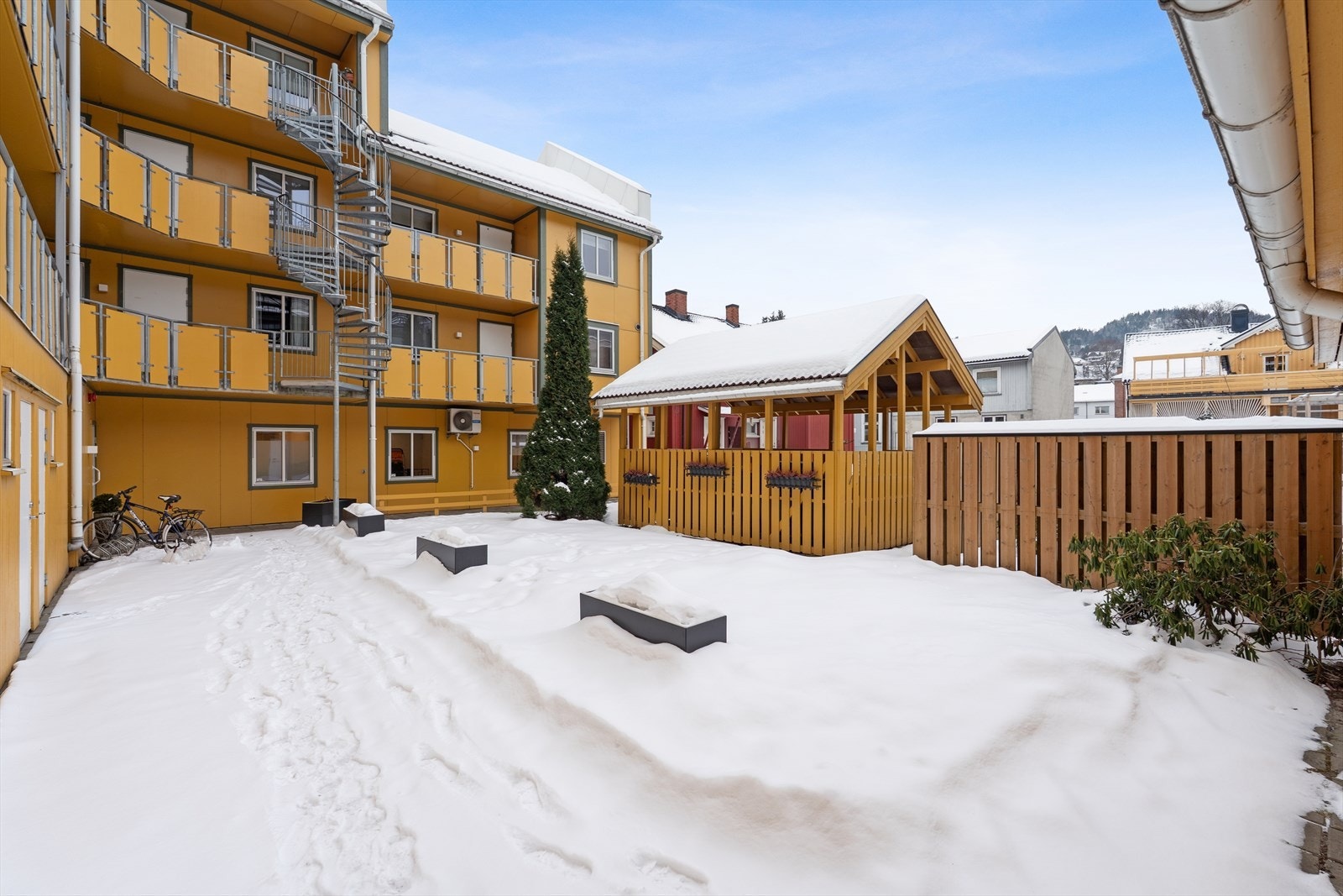 Felles bakgård/atrium Galleribilde