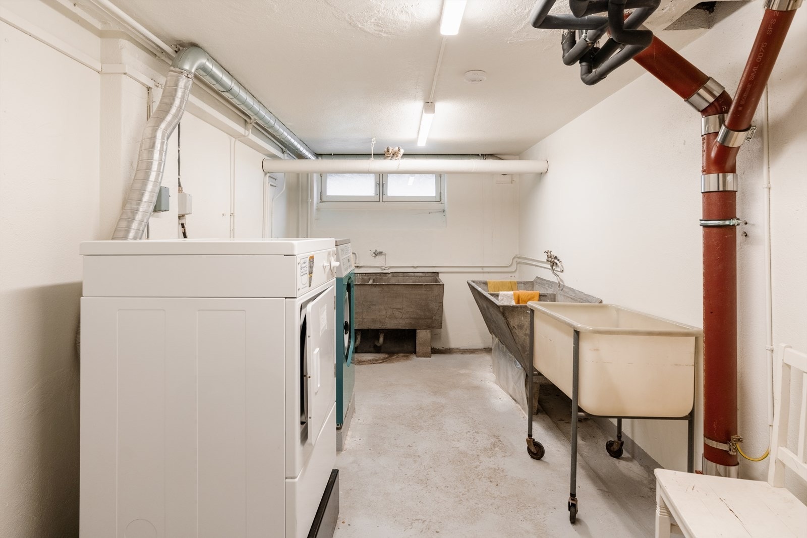 Borettslaget har et fellesvaskeri tilgjengelig for beboerne. Galleribilde