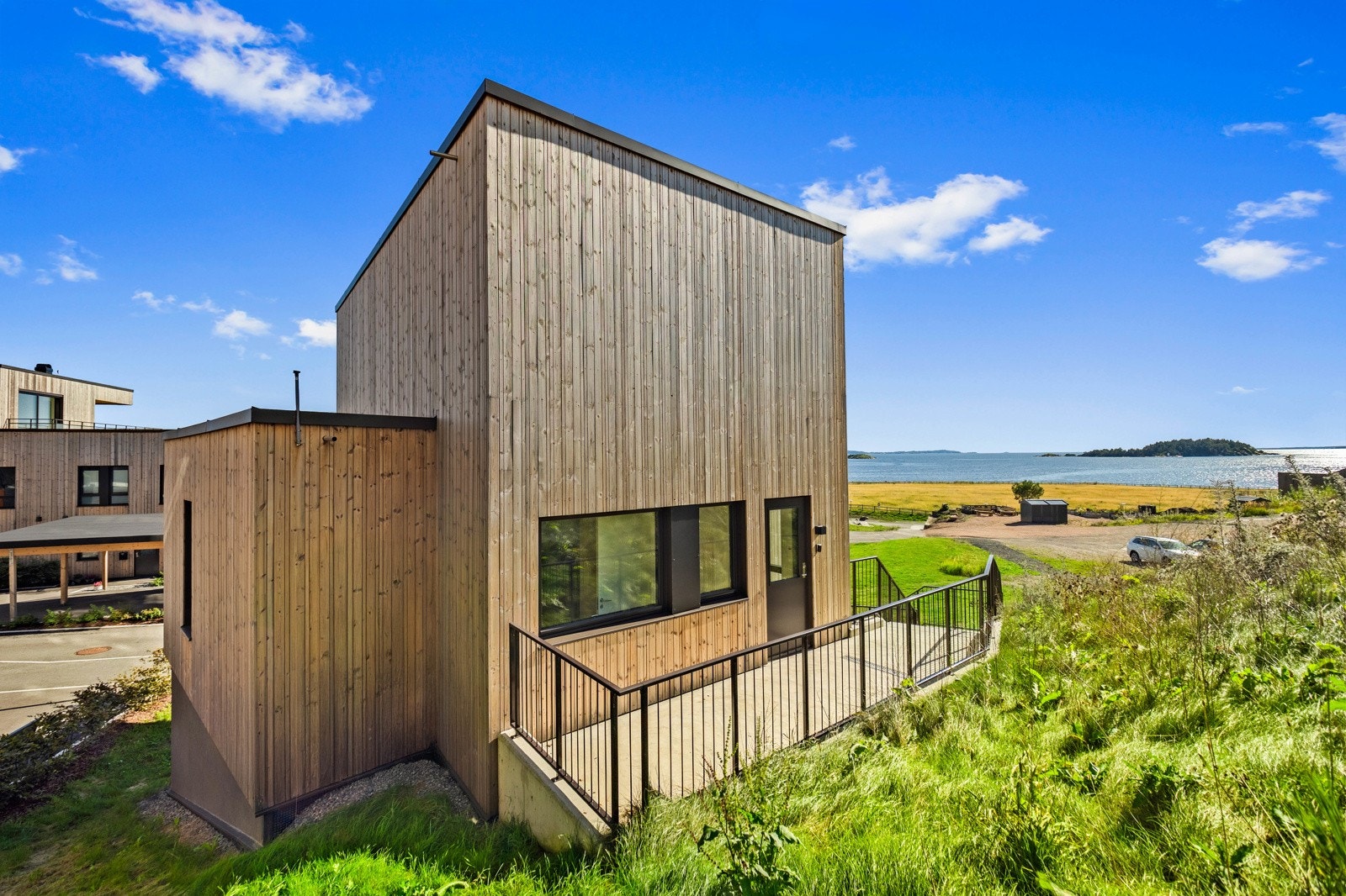 Boligen sett fra baksiden Galleribilde