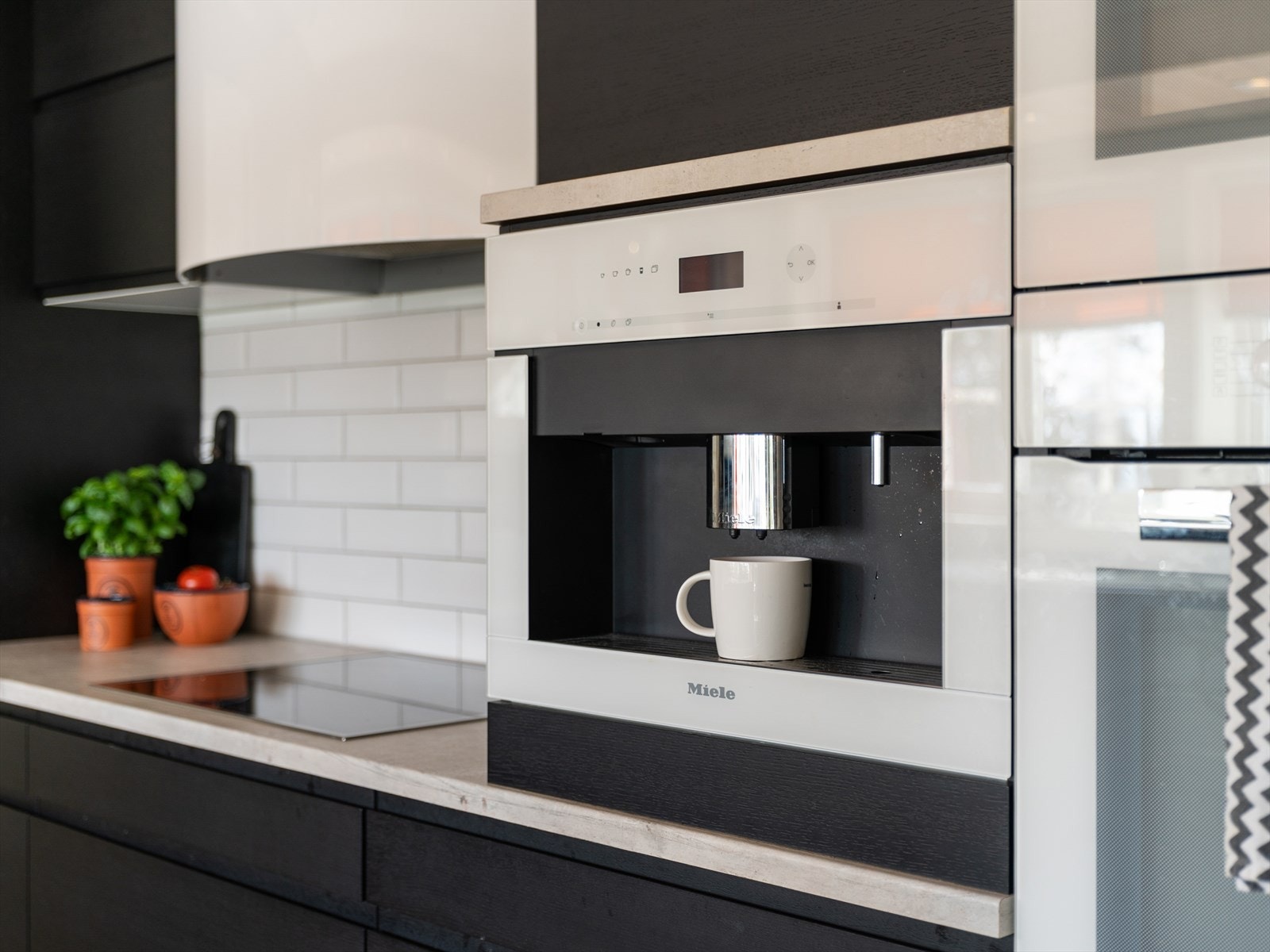 Kjøkkenet har alle forutsetninger for at du skal få en flott start på dagen! Galleribilde