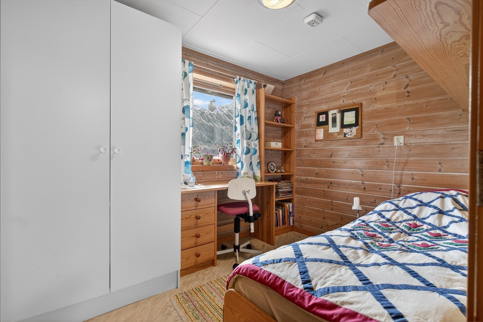 Soverom i underetasje Galleribilde