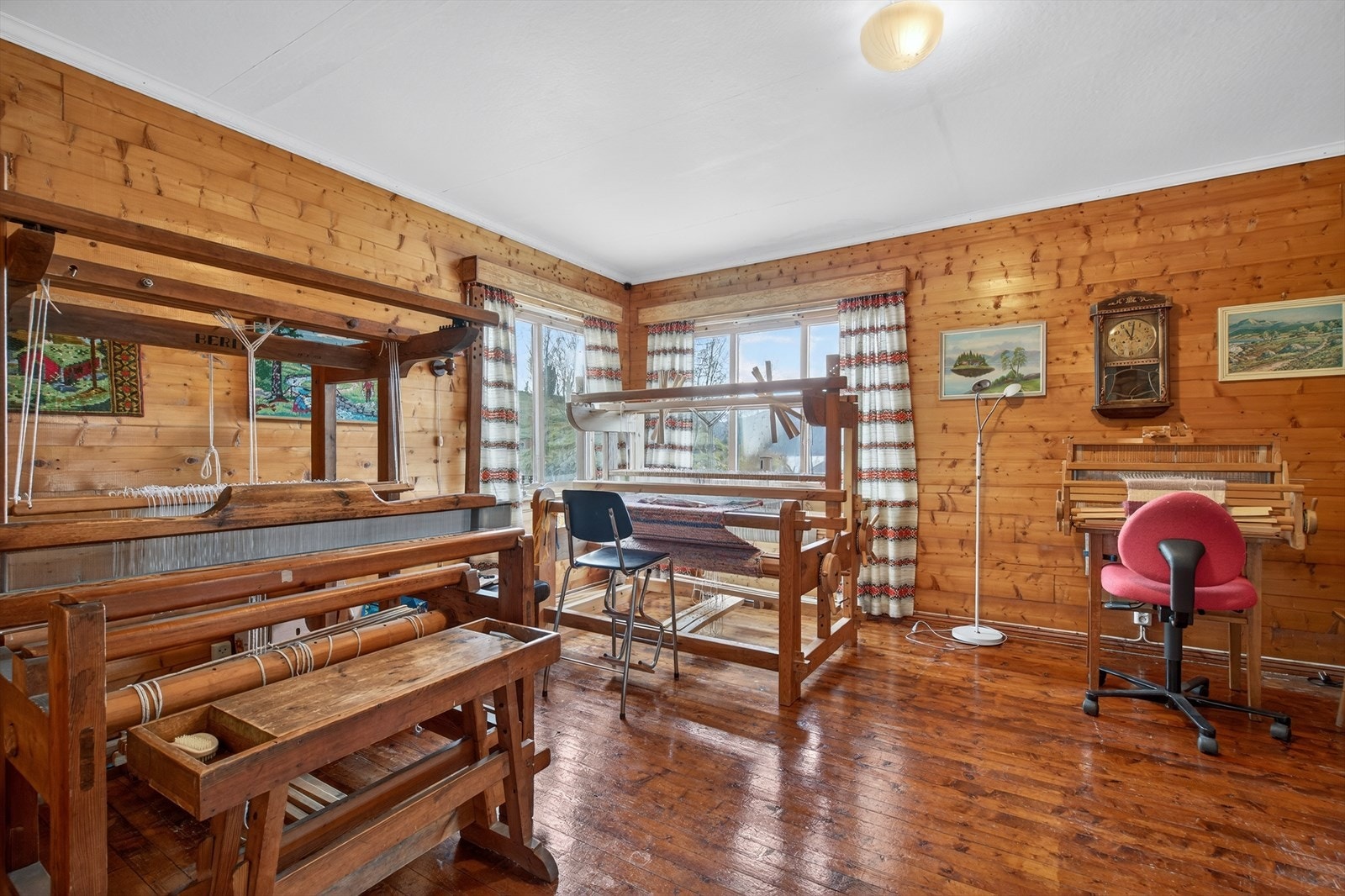 Oppført over tre etasje - Her fra hovedetasjen Galleribilde