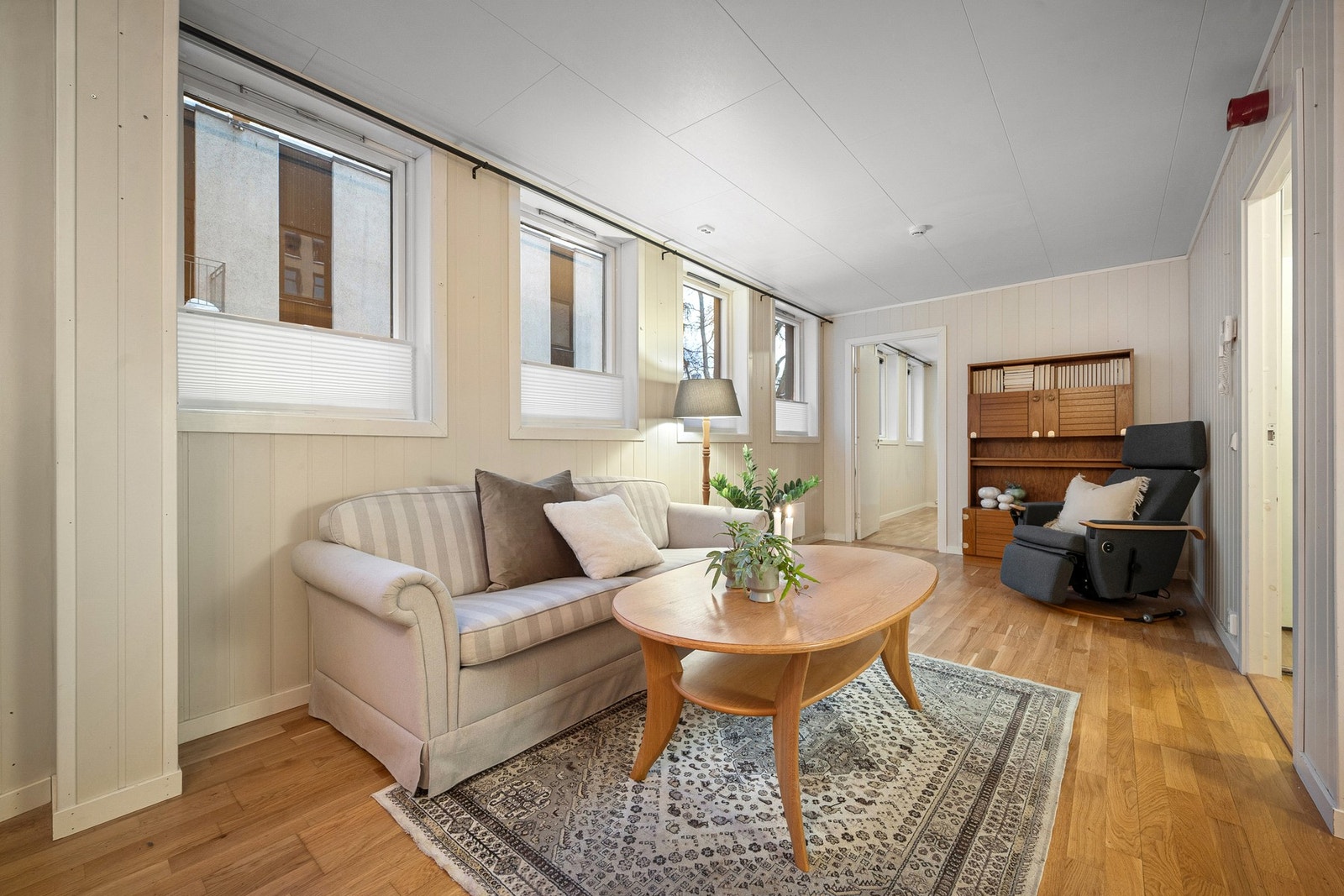 Leiligheten ligger på bakkeplan med enkel og trappefri adkomst Galleribilde