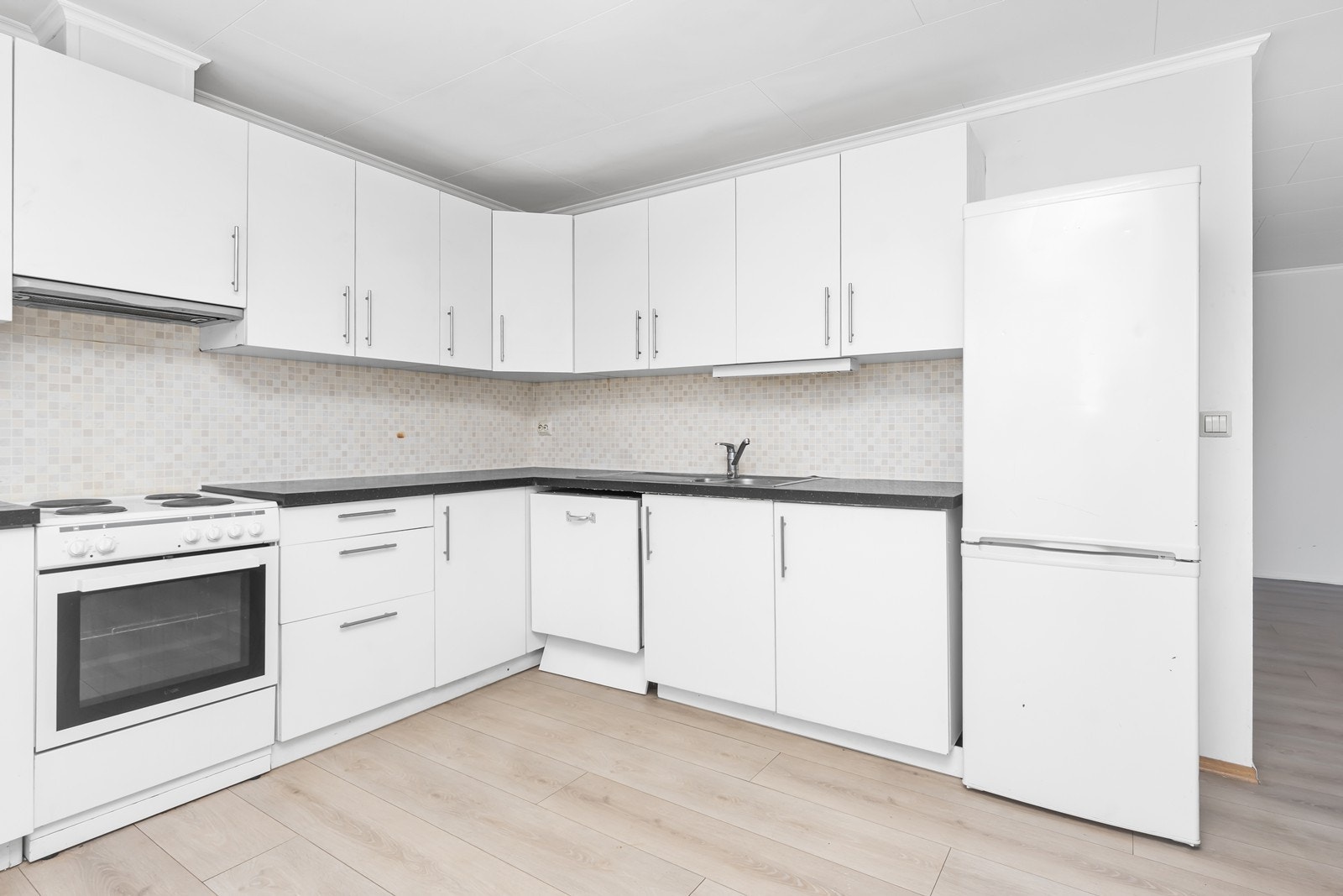 Kjøkkeninnredning fra byggeår. Galleribilde