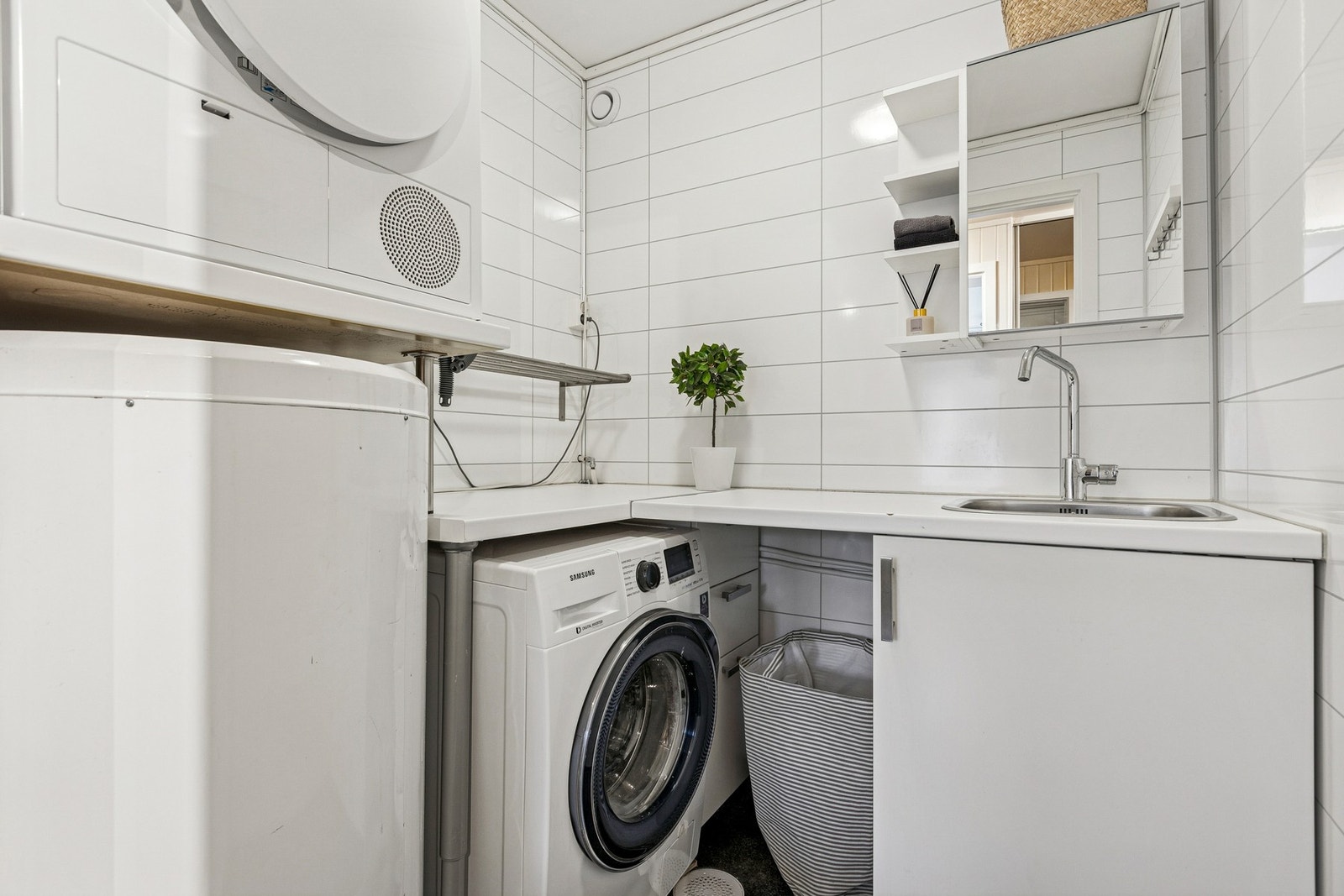 I tillegg er det et separat vaskerom på 3 kvm. Galleribilde